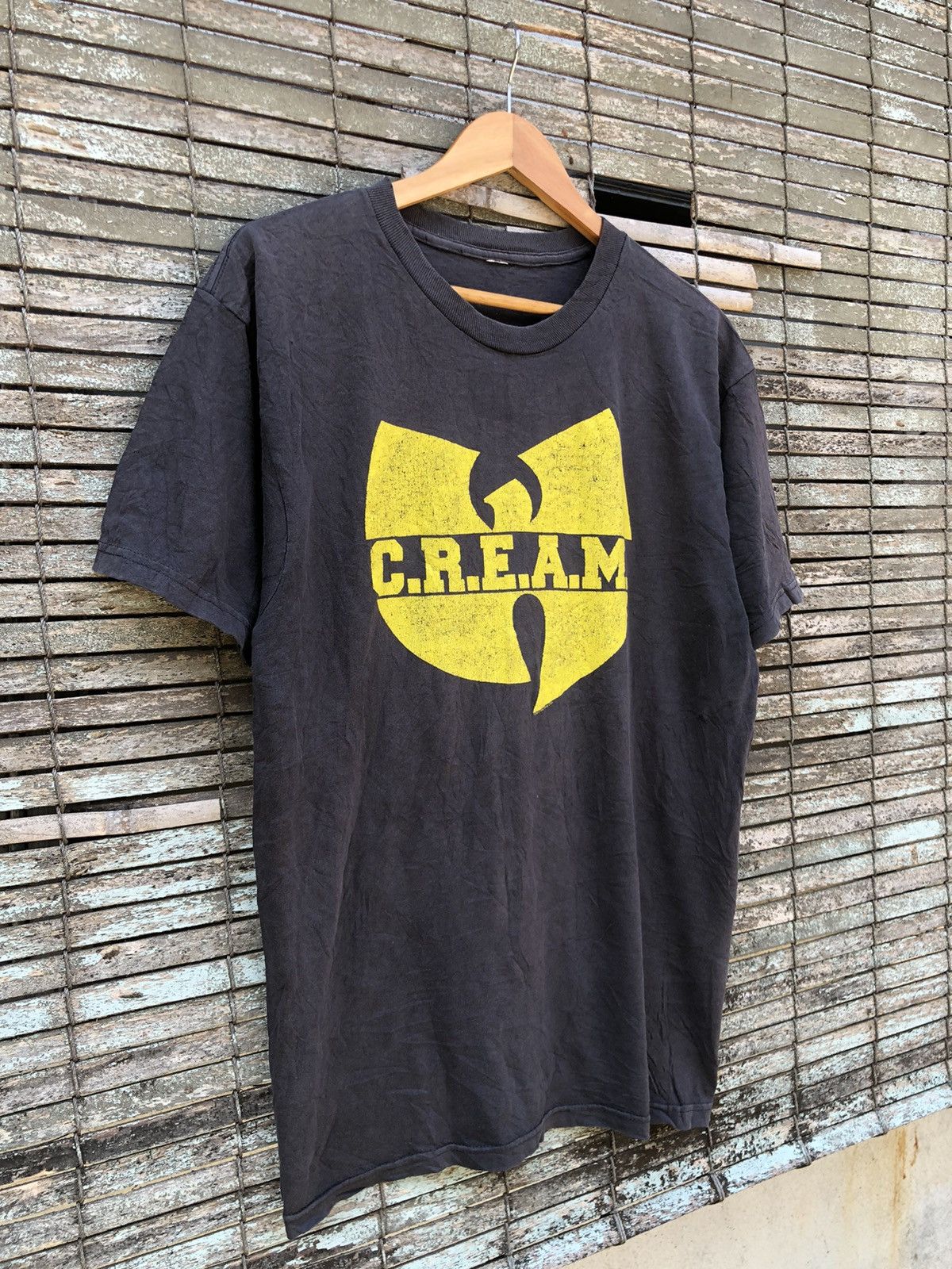 Band Tees Vintage Crazy Sunfaded Wutang Clan CREAM Rap Tees Size US L / EU 52-54 / 3 - 2 Thumbnail
