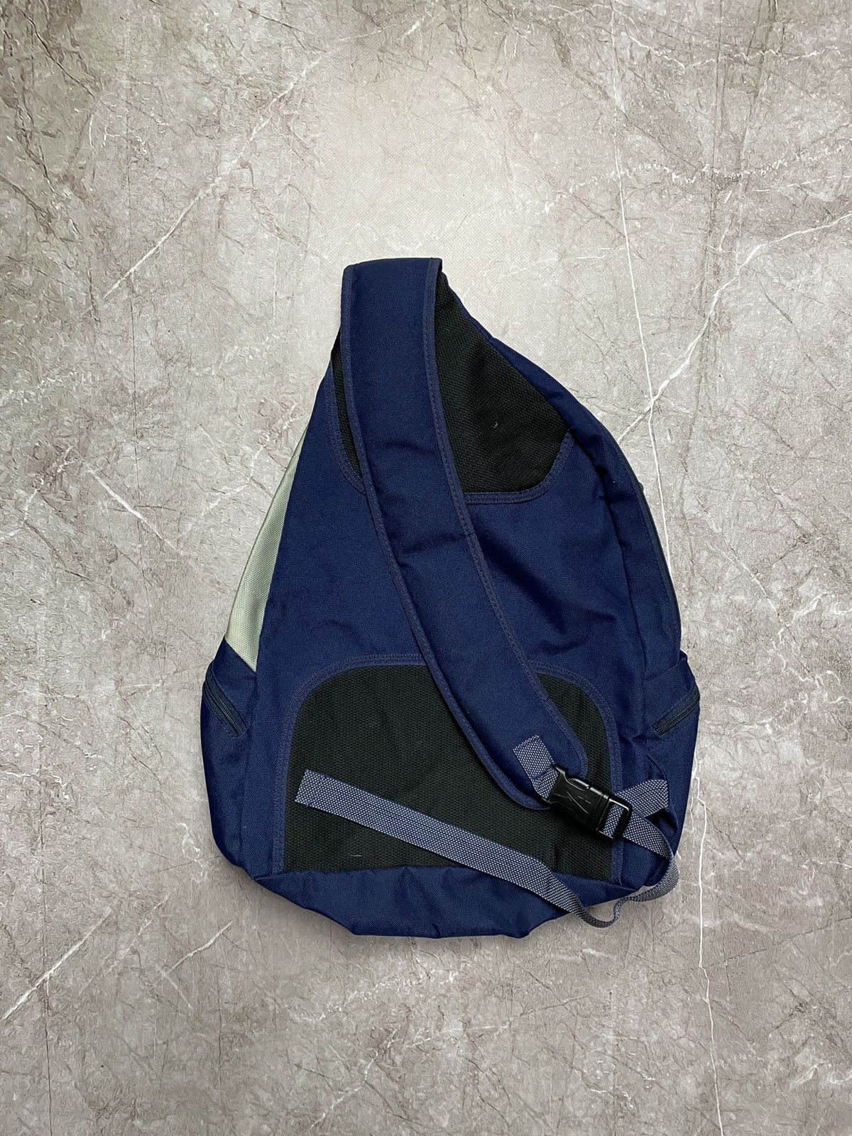 Reebok × Vintage Vintage Gorpcore Reebok Biegi Sling Bag Size ONE SIZE - 6 Thumbnail