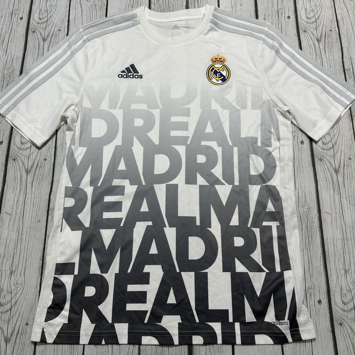 Adidas Real Madrid training shirt Size US S / EU 44-46 / 1 - 3 Thumbnail