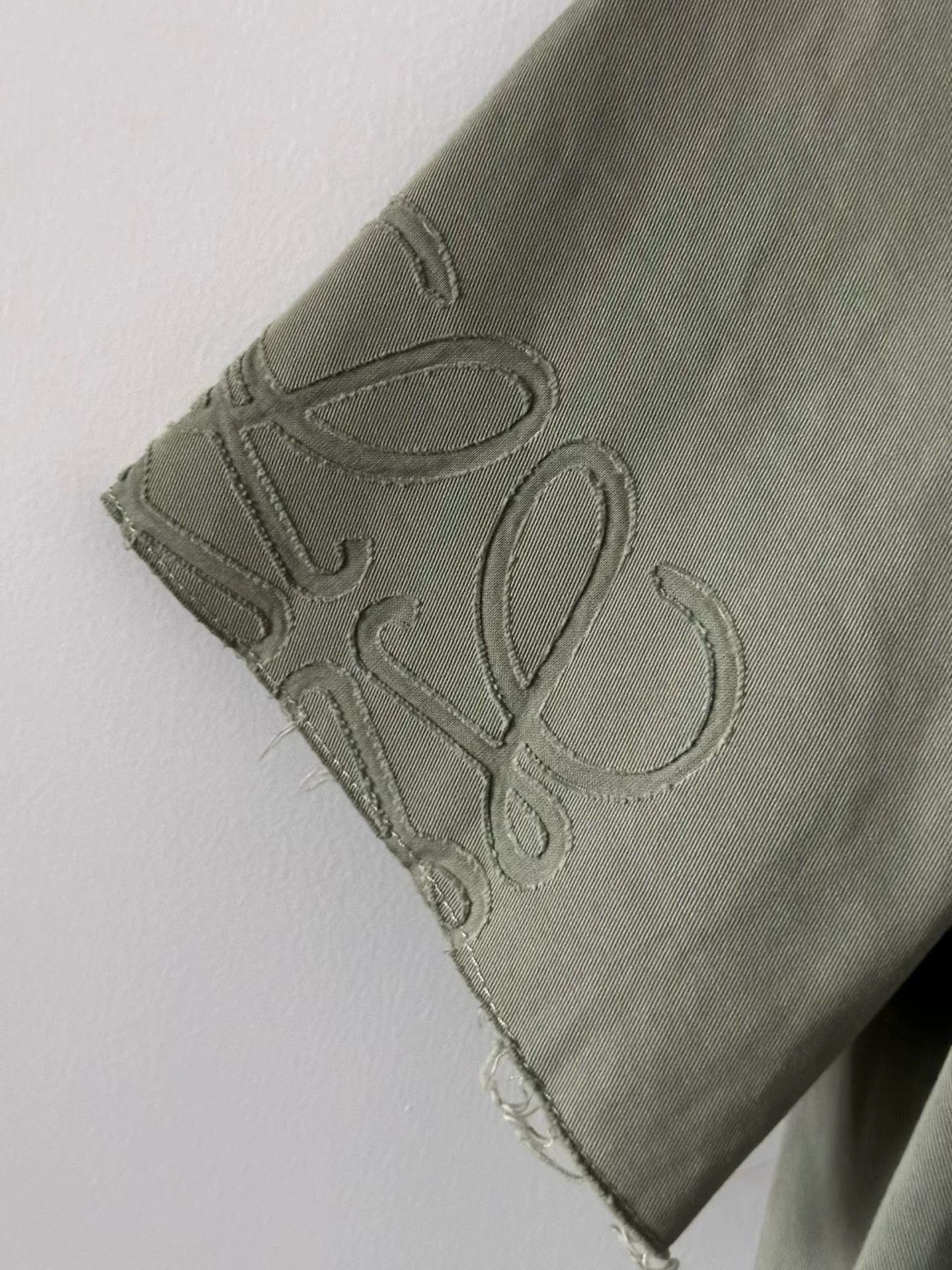 Loewe LOEWE Washed Green Cuff Logo Short Sleeve Shirt Size US XXS / EU 40 - 3 Thumbnail