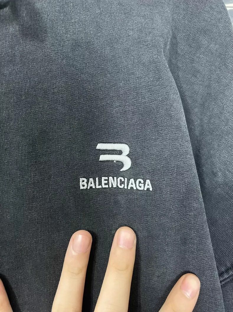 Other Balenciaga Wash to make old hoodies. Size US L / EU 52-54 / 3 - 3 Thumbnail