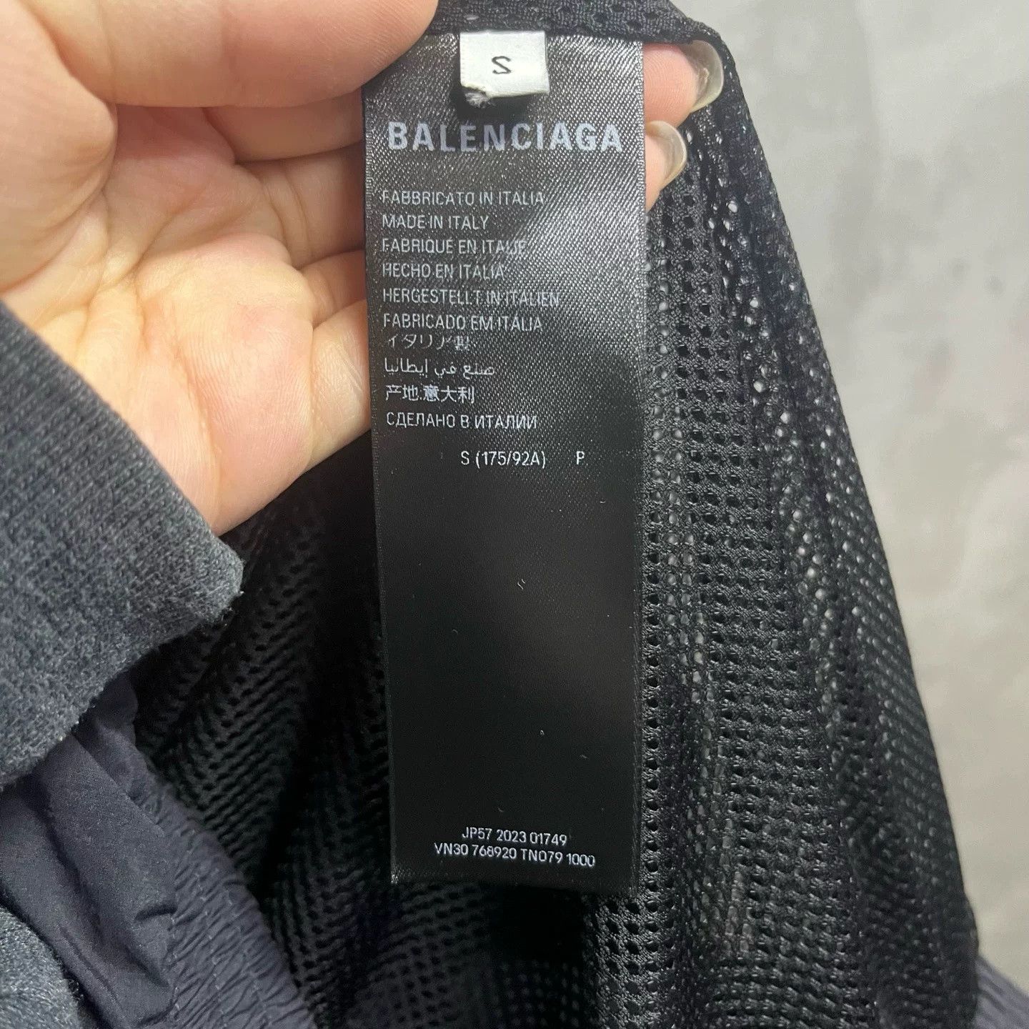 Balenciaga Balenciaga Black Letter Print Zip Jacket Size US S / EU 44-46 / 1 - 3 Thumbnail