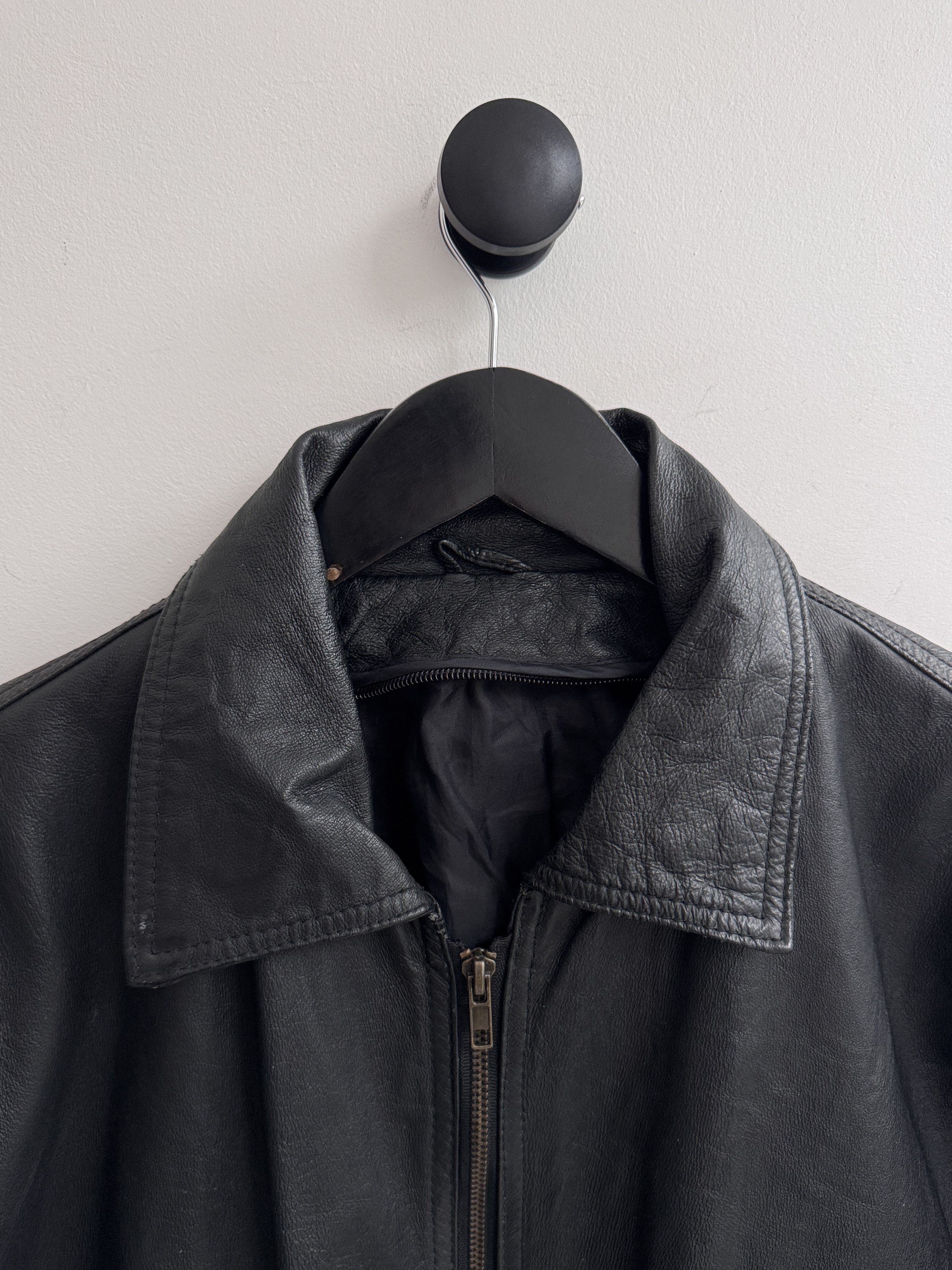 Genuine Leather Vintage Top-Grain A-2 Black Leather Jacket Size US M / EU 48-50 / 2 - 8 Thumbnail