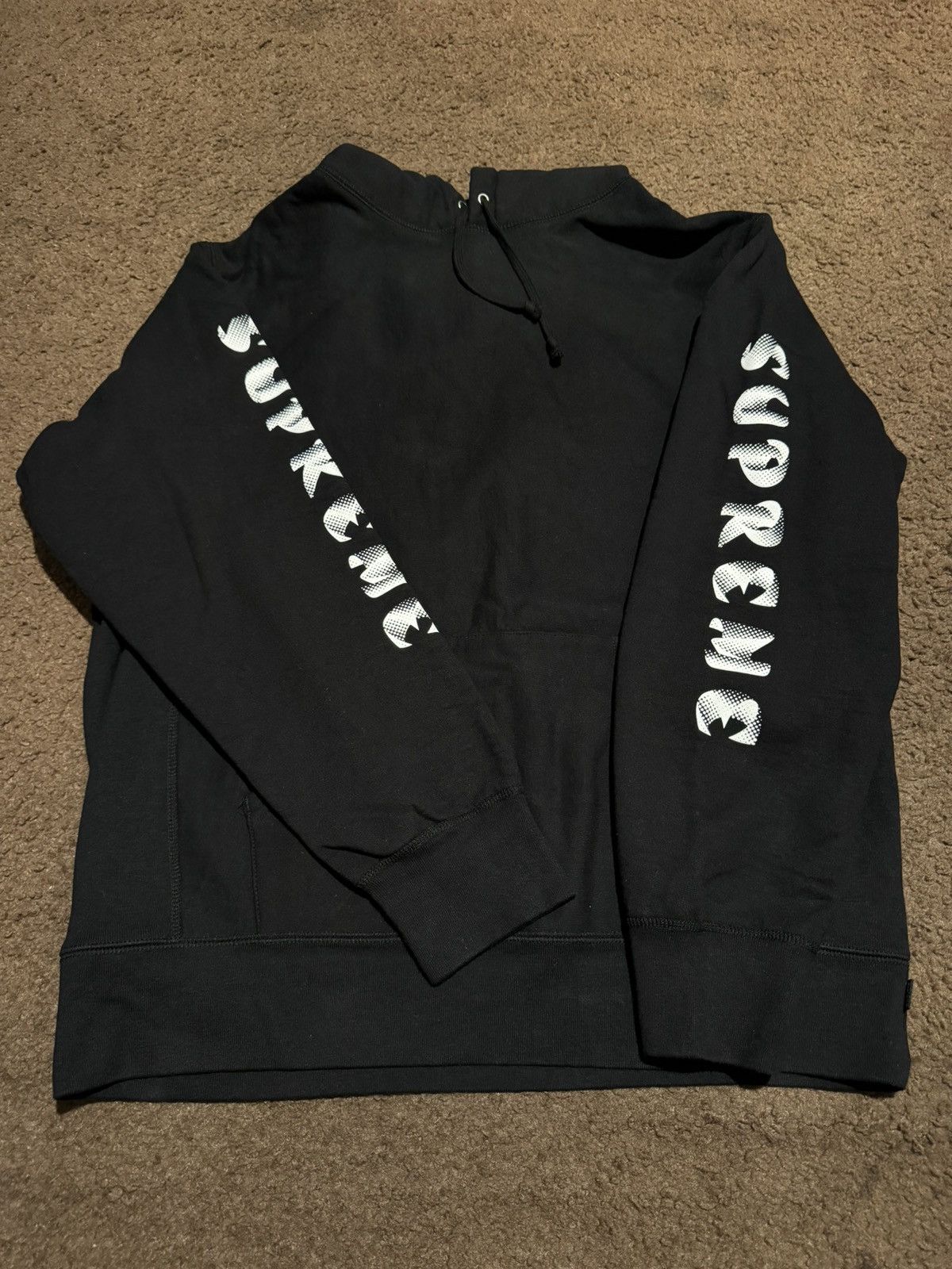 Supreme Supreme Gradient Sleeve Sweatshirt Size US XL / EU 56 / 4 - 1 Thumbnail