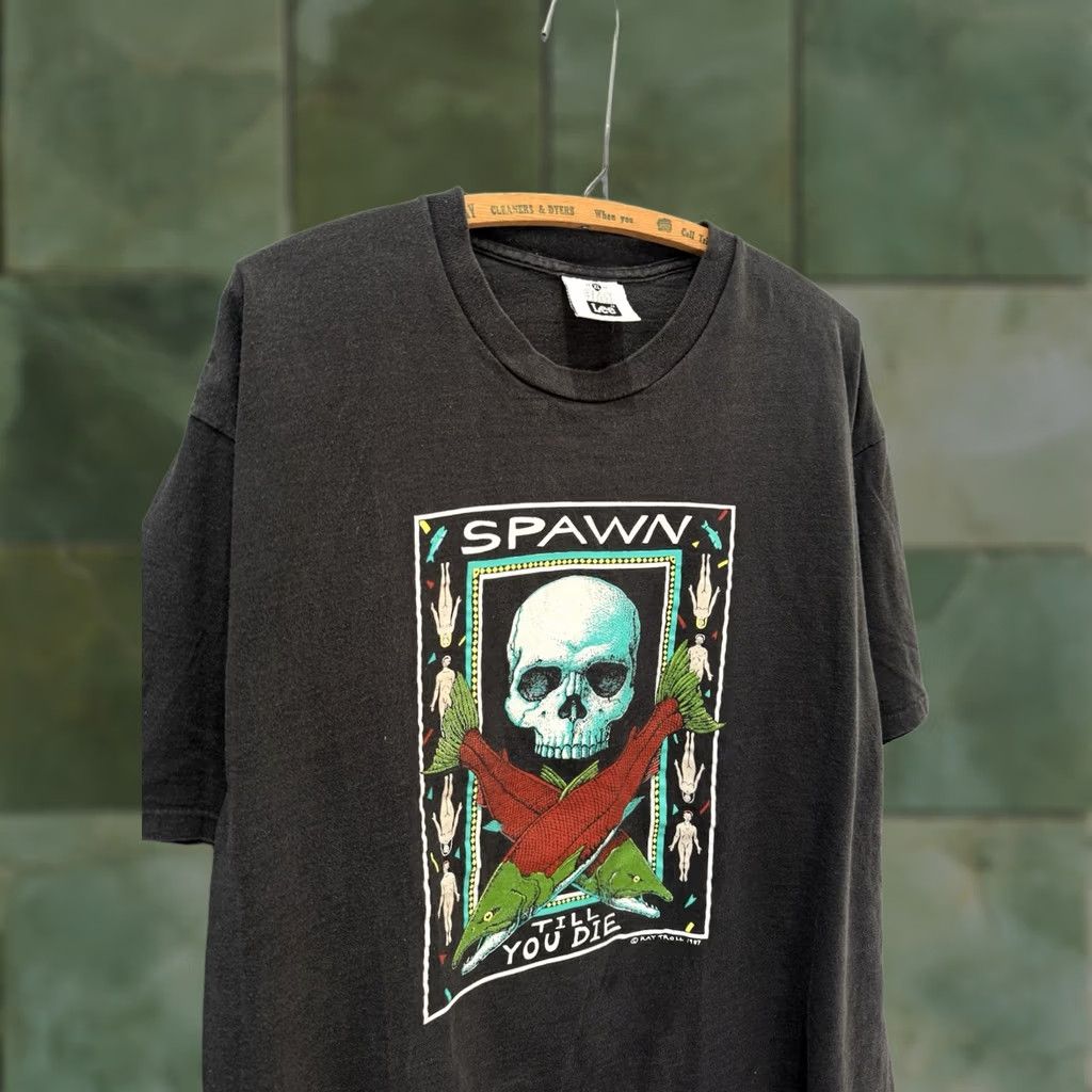 Lee VINTAGE Ray Troll Spawn Till You Die Salmon Art Black Tee Shirt XL Men’s T-Shirt XL Black Art Trolls 1987 Size US XL / EU 56 / 4 - 1 Thumbnail