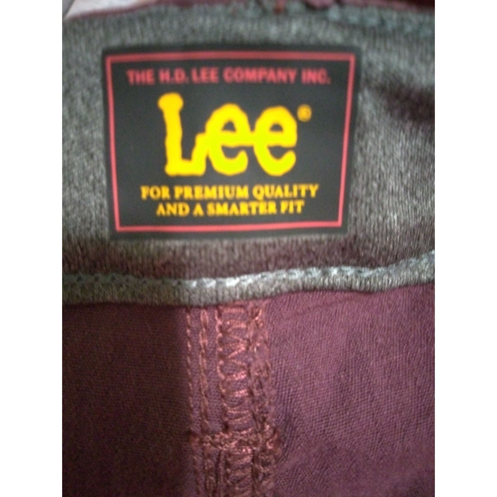 Lee New lee Jean Mid Rise Straight Leg Jean Boysenberry Size 18 Size 40" / US 18 - 8 Thumbnail