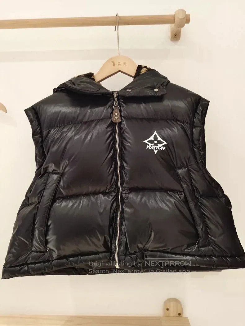 Louis Vuitton LV Black Teddy Down Vest. Size US XS / EU 42 / 0 - 1 Thumbnail