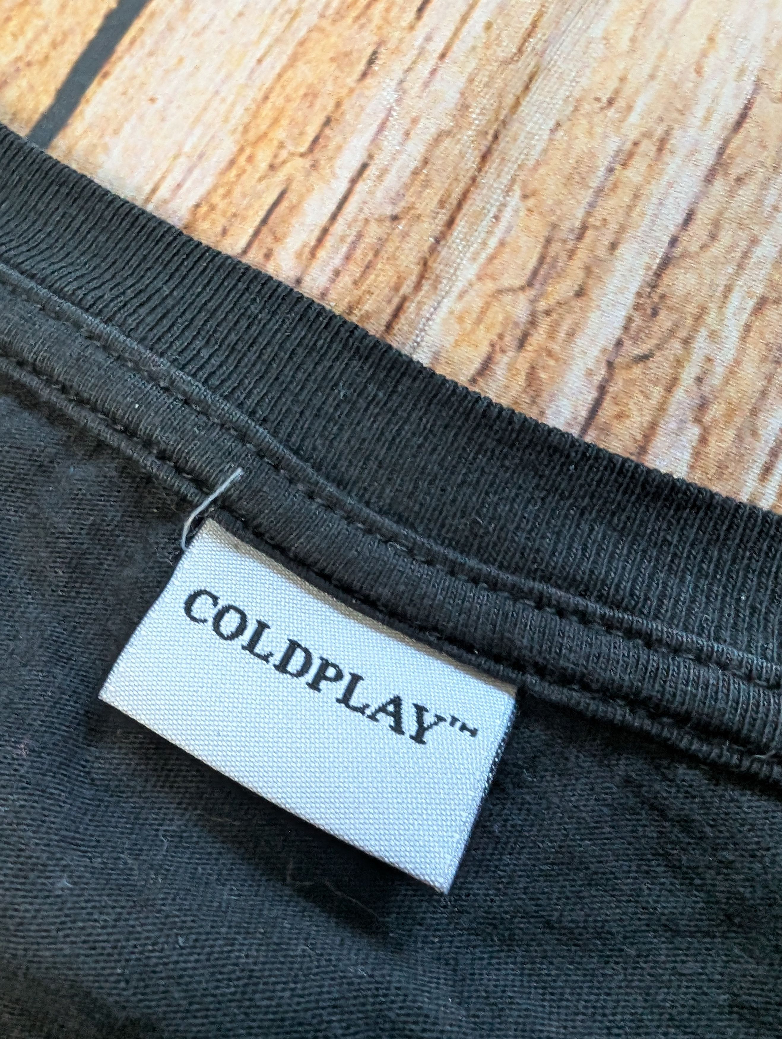 Band Tees COLDPLAY Live 2012 Tour Concert T-Shirt Rock Band Tee L Size US S / EU 44-46 / 1 - 2 Thumbnail