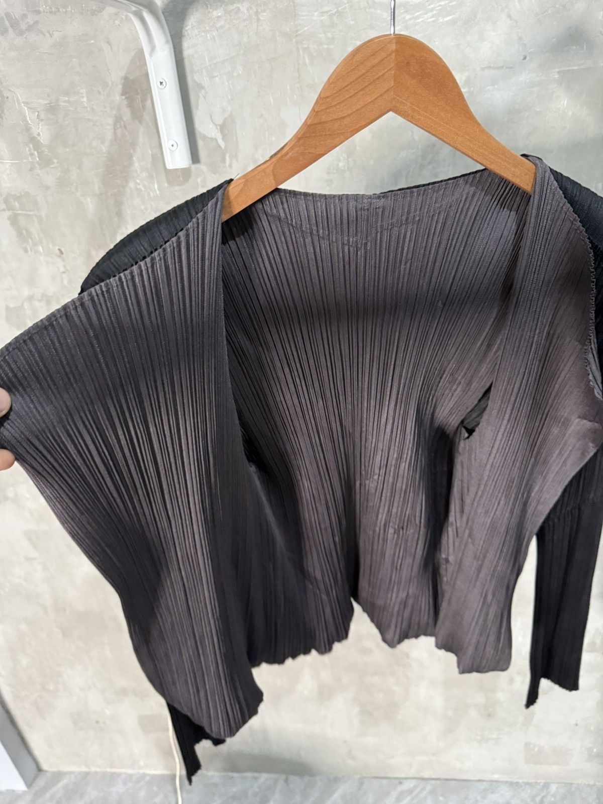 Pleats Please Issey Miyake Issey Miyake Pleats Please F/W 01 Pleated Layered Cardigan Size M / US 6-8 / IT 42-44 - 3 Thumbnail