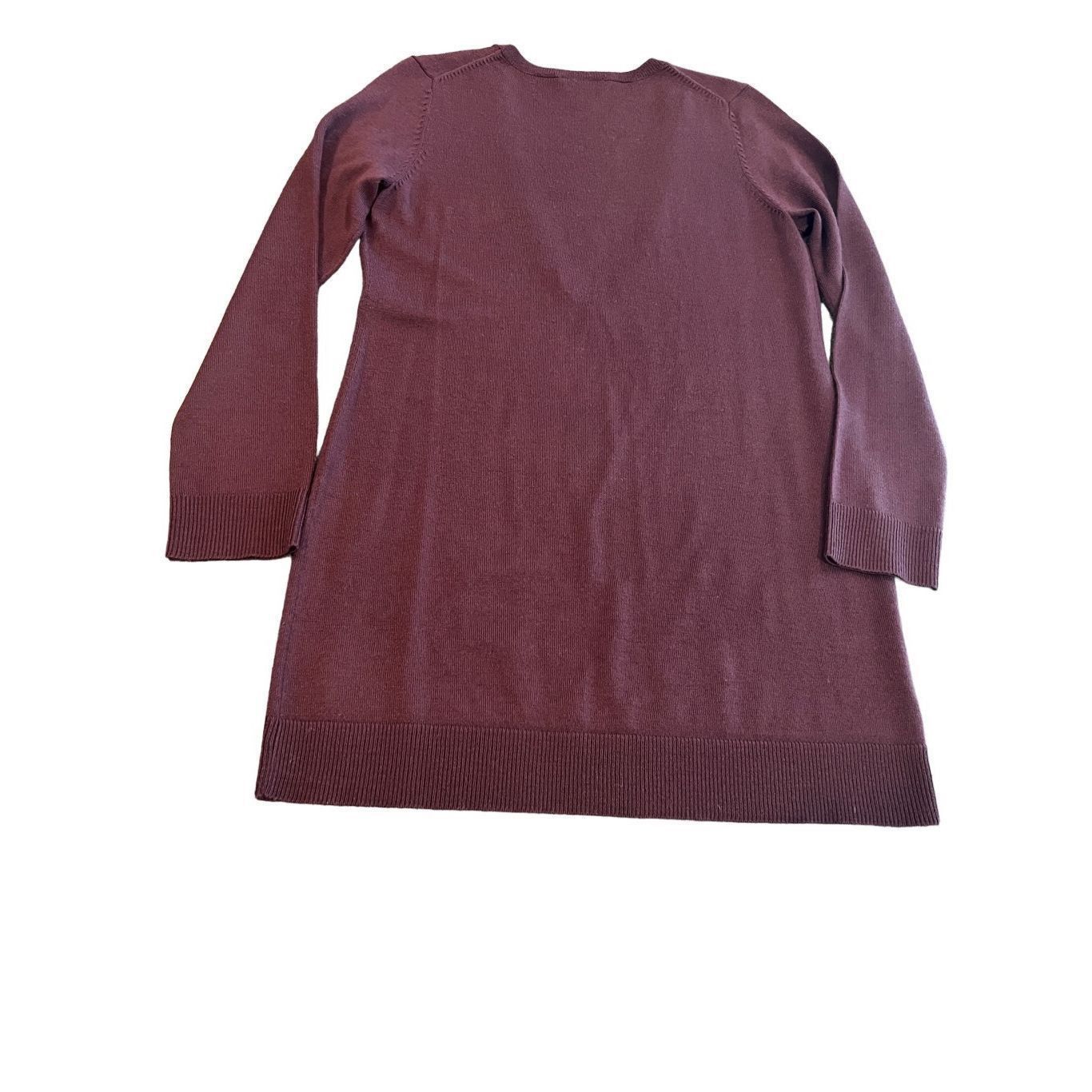 Ann Taylor Ann Taylor Petite V Neck Knit Sweater size PM Size M / US 6-8 / IT 42-44 - 3 Thumbnail