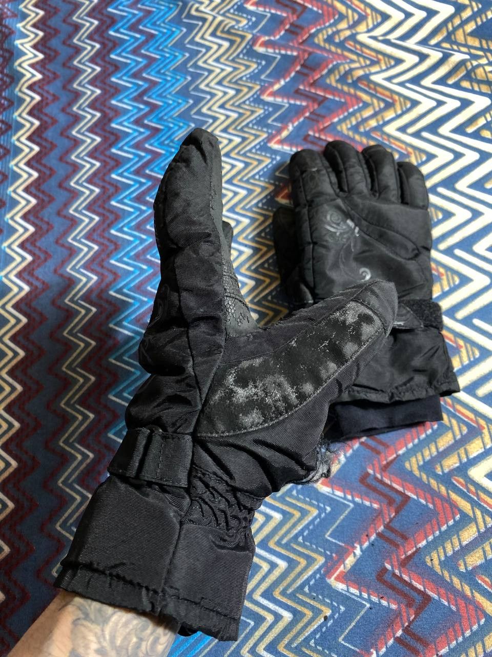 Salomon Gloves Salomon black Vintage streetwear Y2K Size ONE SIZE - 6 Thumbnail
