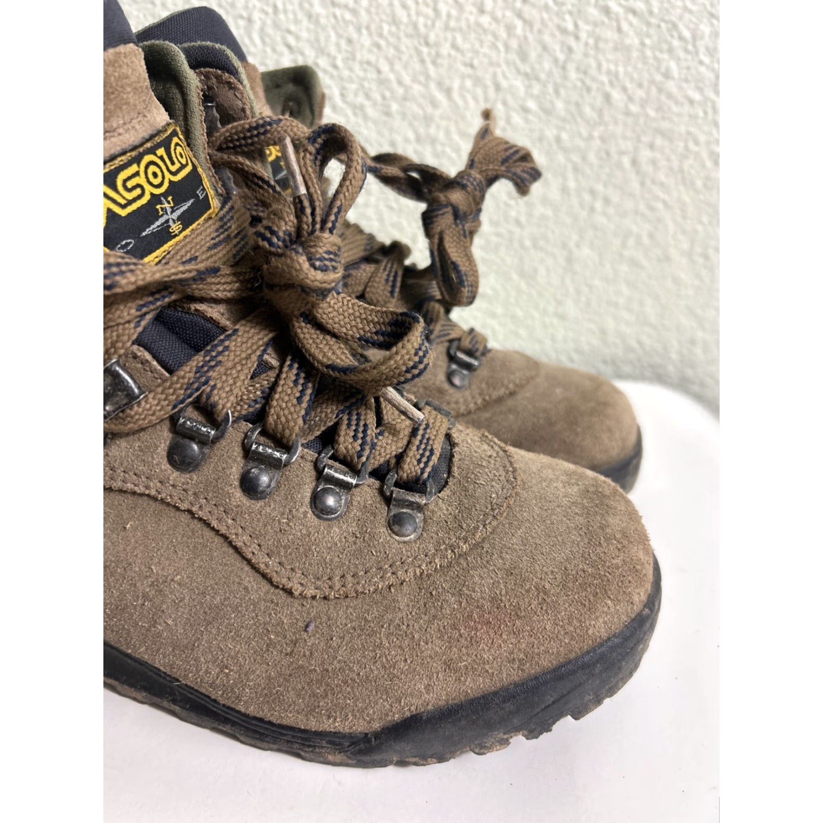 Vintage ASOLO Rainier MID Hiking Boots Womens Sz 6.5 Nubuck Leather Vibram Sole Ankle Lace Up Round Toe Brown Boots Ladies Size US 7 / IT 37 - 3 Thumbnail