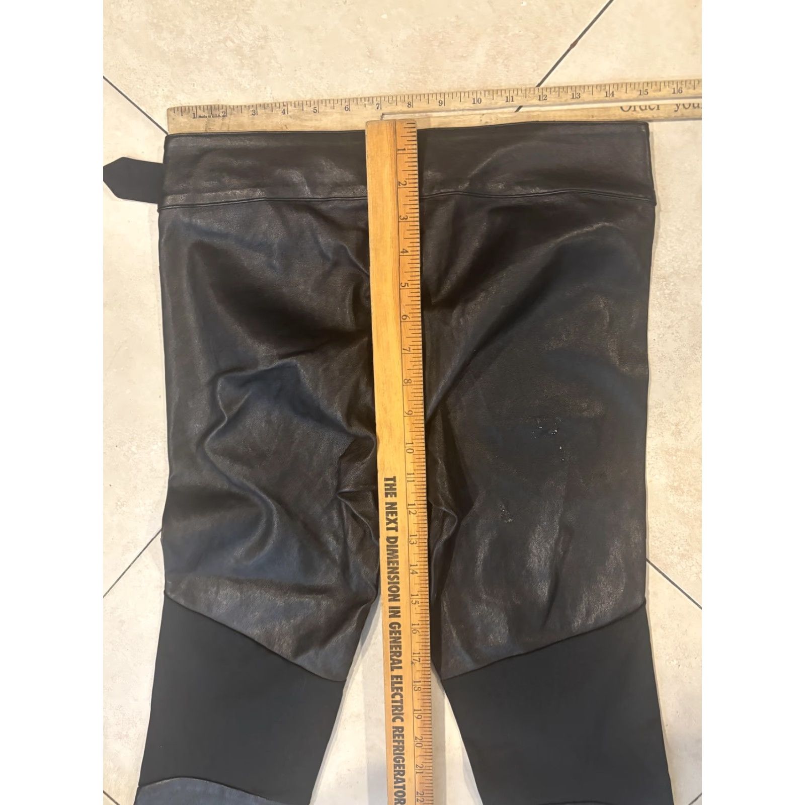 Elizabeth and James Elizabeth and James Pants Womens 6 Black Faux Leather Stretch Moto Biker Belted Size 28" / US 6 / IT 42 - 7 Thumbnail