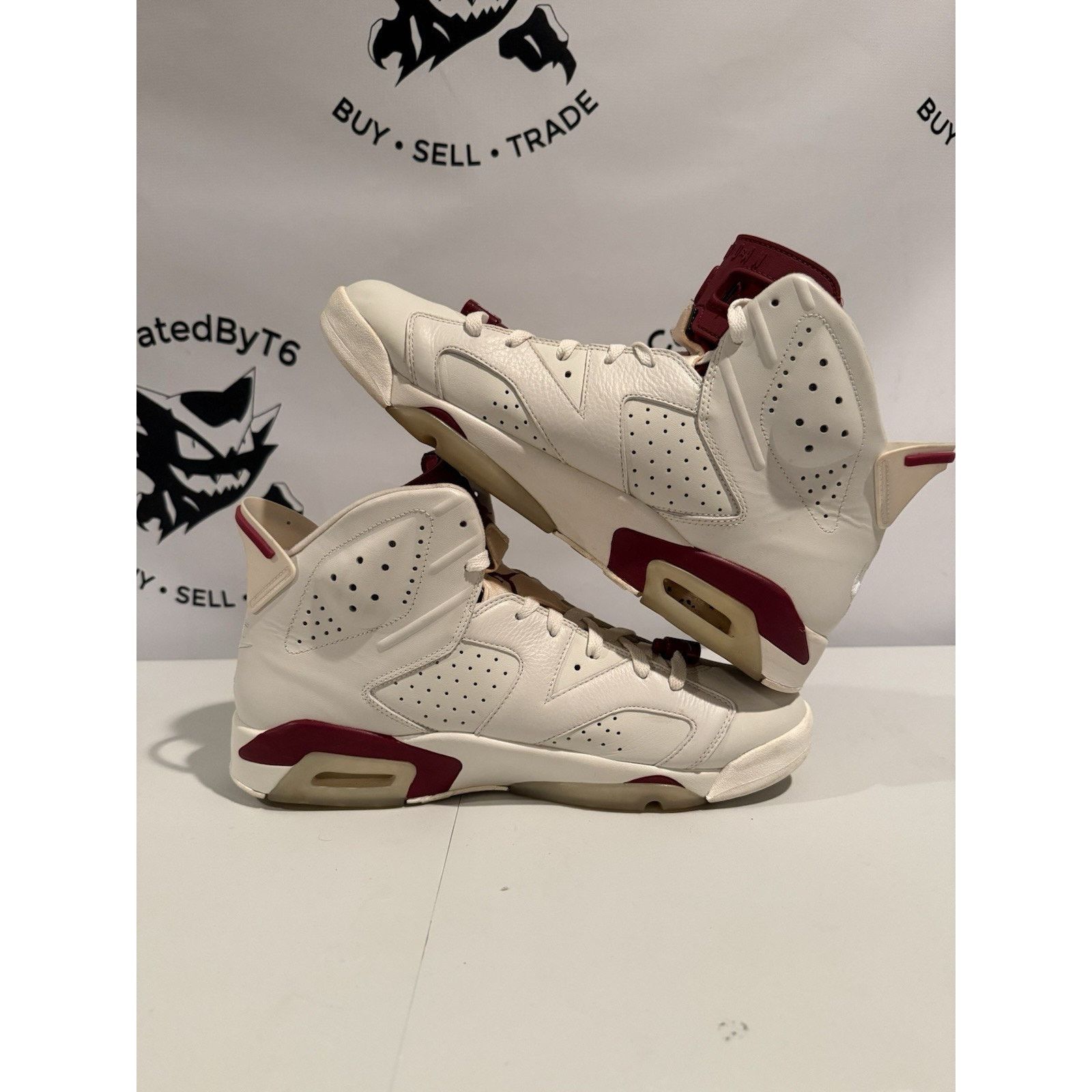 Jordan Brand Air Jordan 6 Retro ‘Maroon’ 2015 Size 13 Size US 13 / EU 46 - 2 Thumbnail