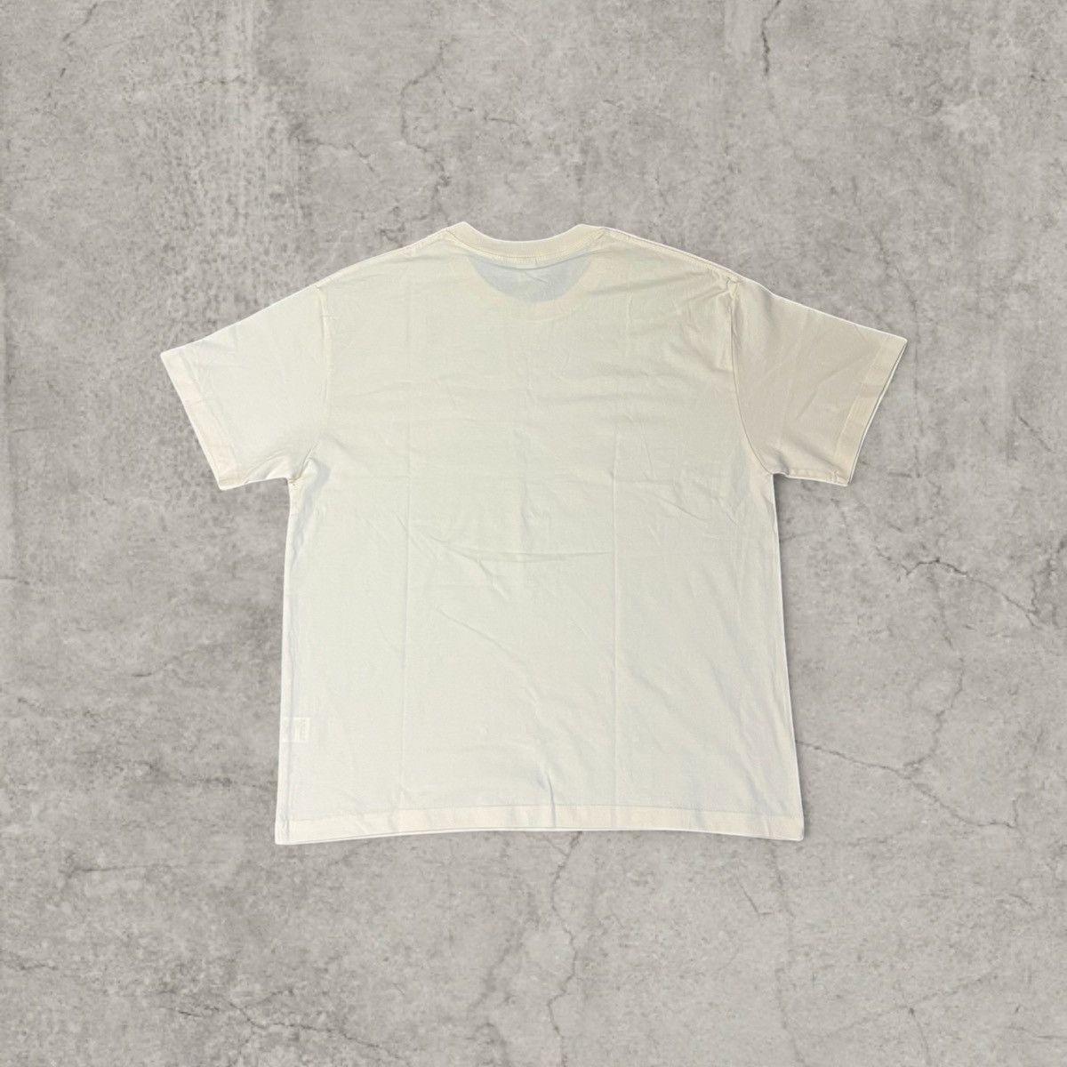 Japanese Brand Vintage style tshirt in cream, Surf Club. Size L Size US M / EU 48-50 / 2 - 3 Thumbnail