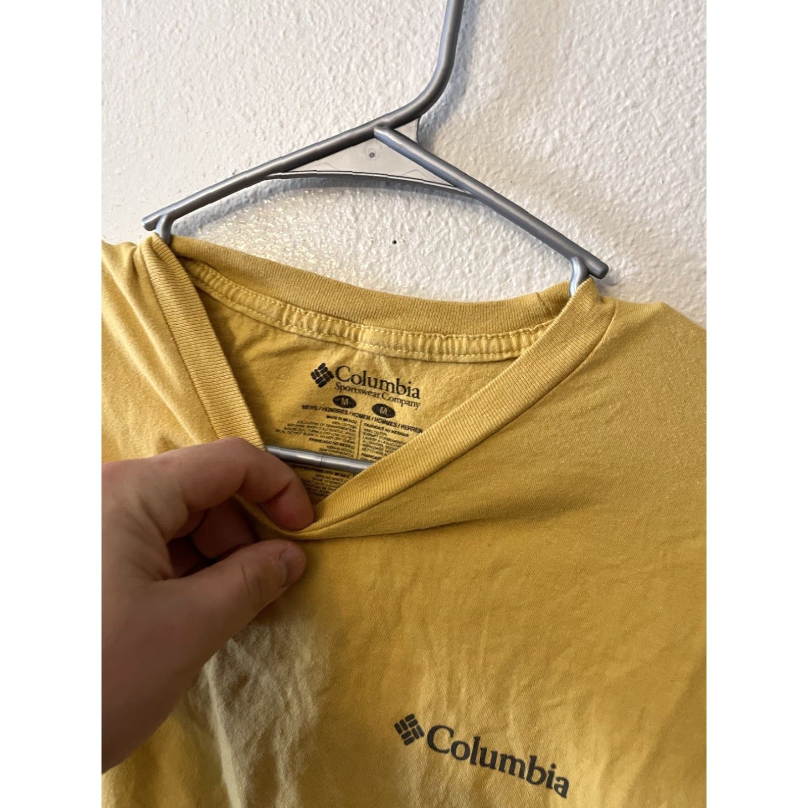 Logo 7 Columbia Logo Tee T-Shirt Logo Fisherman Crew Neck Short Sleeve Yellow M Regular Men’s Tee Size US M / EU 48-50 / 2 - 2 Thumbnail