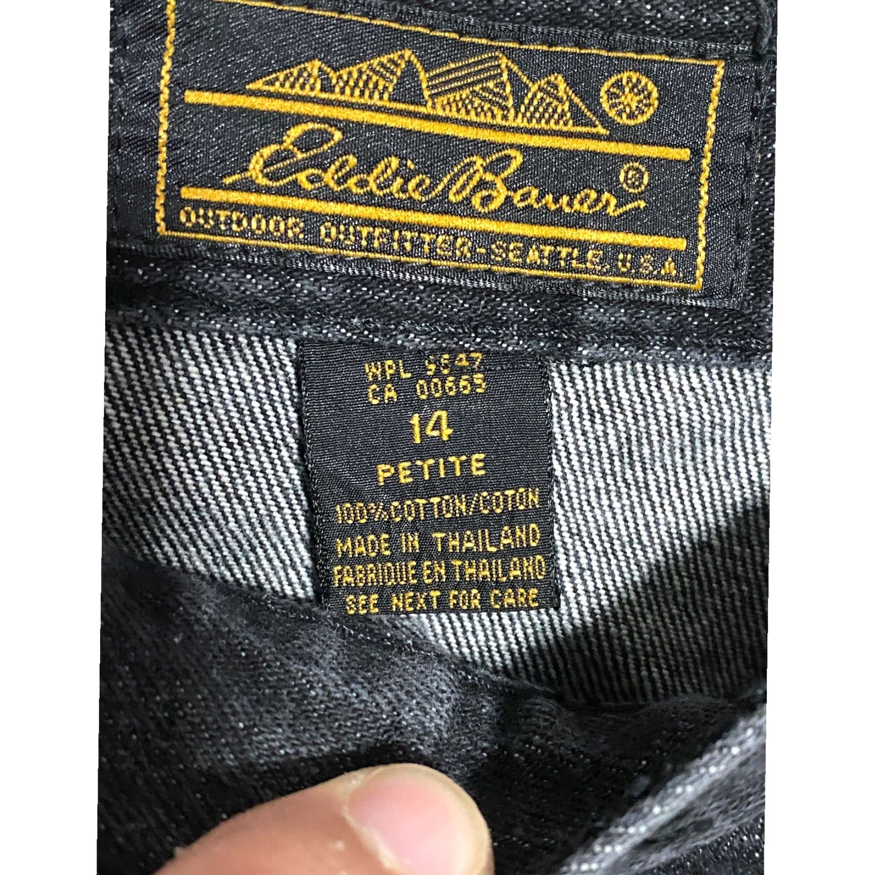 Eddie Bauer VINTAGE Eddie Bauer Black Denim Skirt Pleated Back Slit Womens 14 Petite 14P Skirt Size 36" / US 14 / IT 50 - 6 Thumbnail