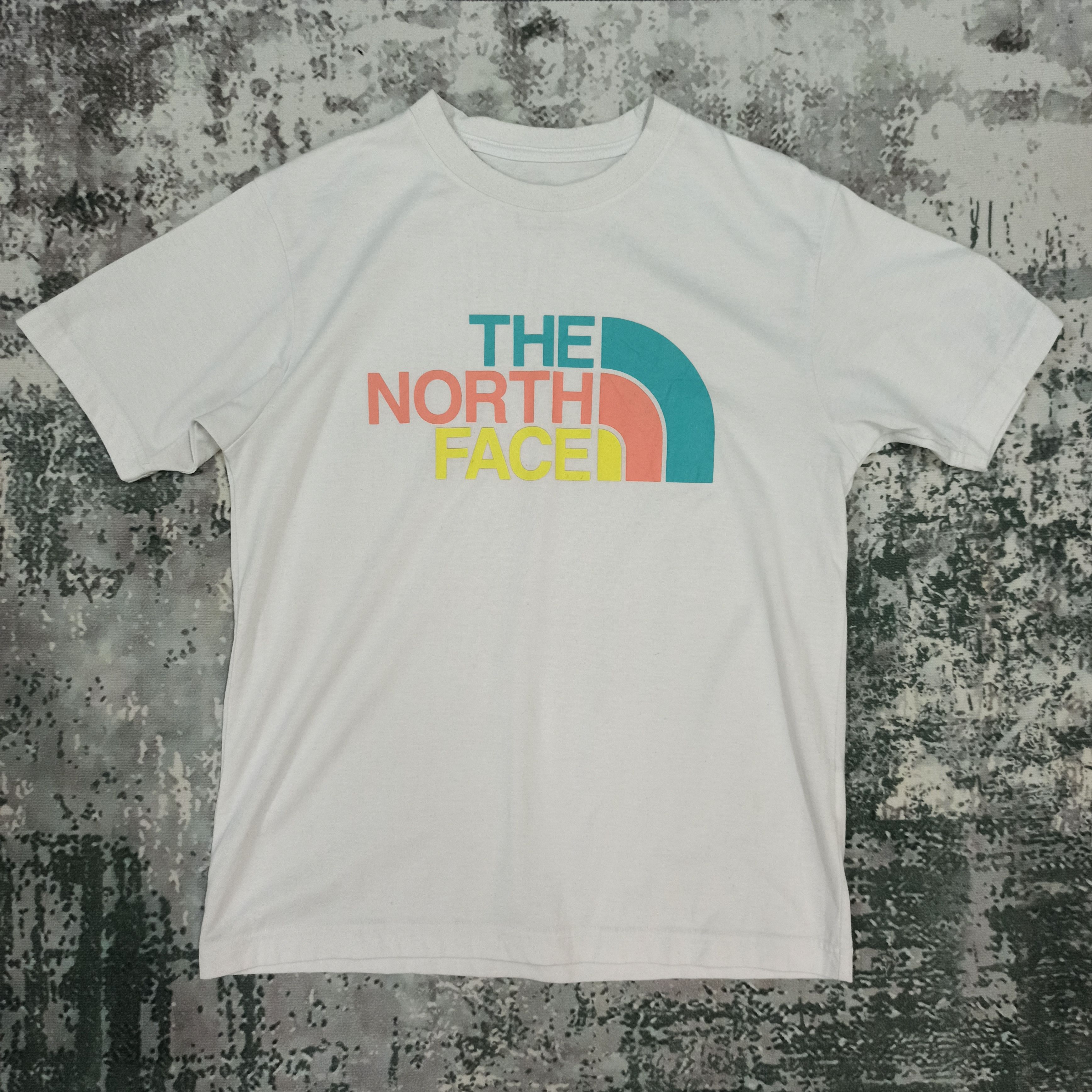 The North Face Rare The North Face Big Logo Spell Out Tshirt Size US S / EU 44-46 / 1 - 1 Thumbnail