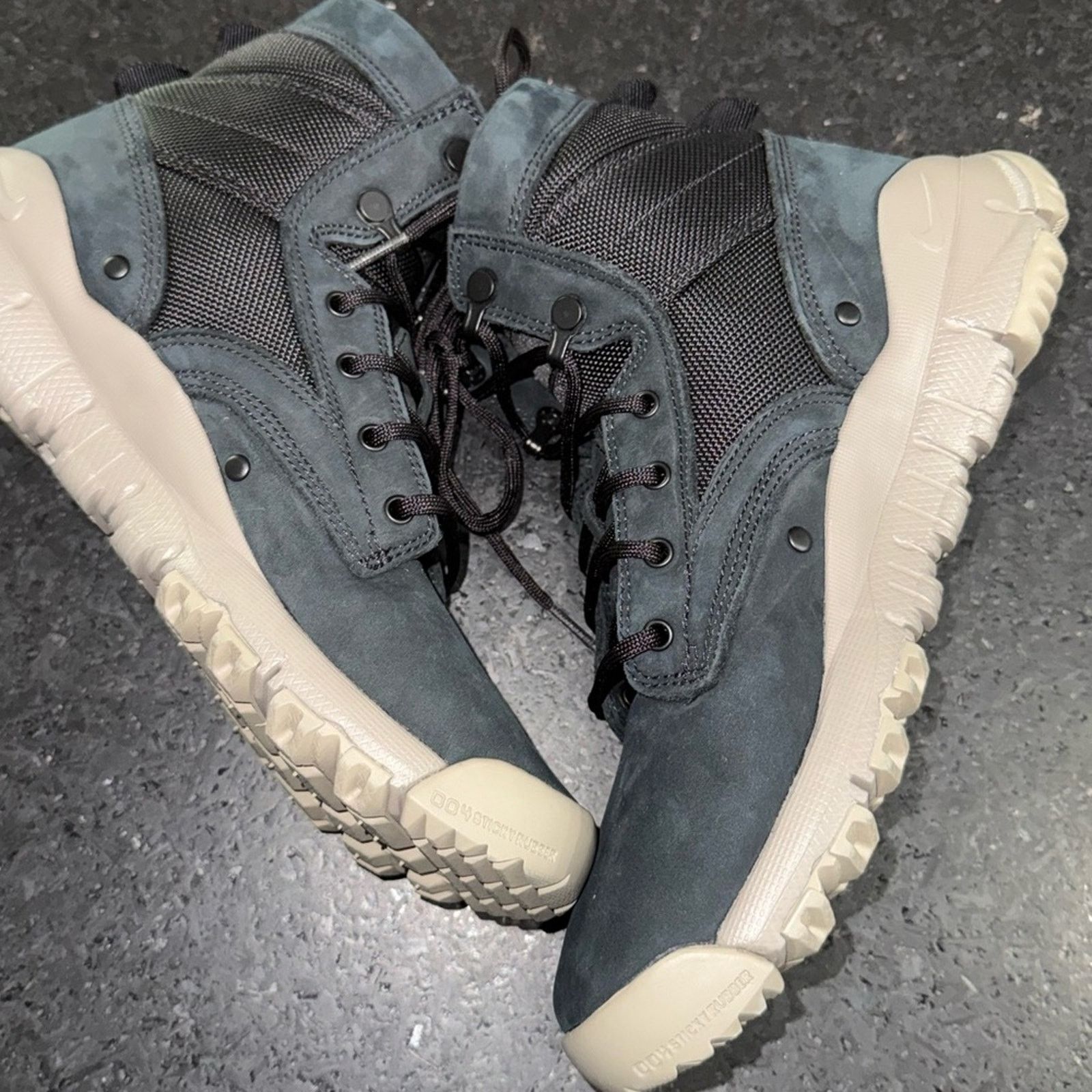 Nike NIKE Sfb 6' Leather Black Light Taupe HIGH TOP SNEAKER BOOT Size US 7.5 / EU 40-41 - 7 Thumbnail