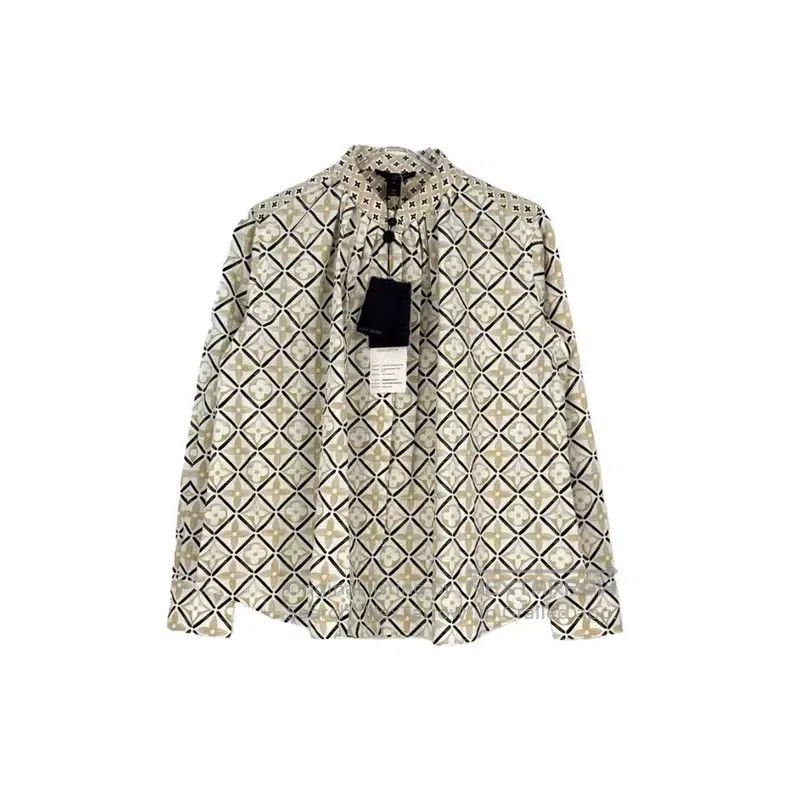 Louis Vuitton Louis Vuitton Beige shirt with full logo shirt Size XS / US 0-2 / IT 36-38 - 1 Thumbnail