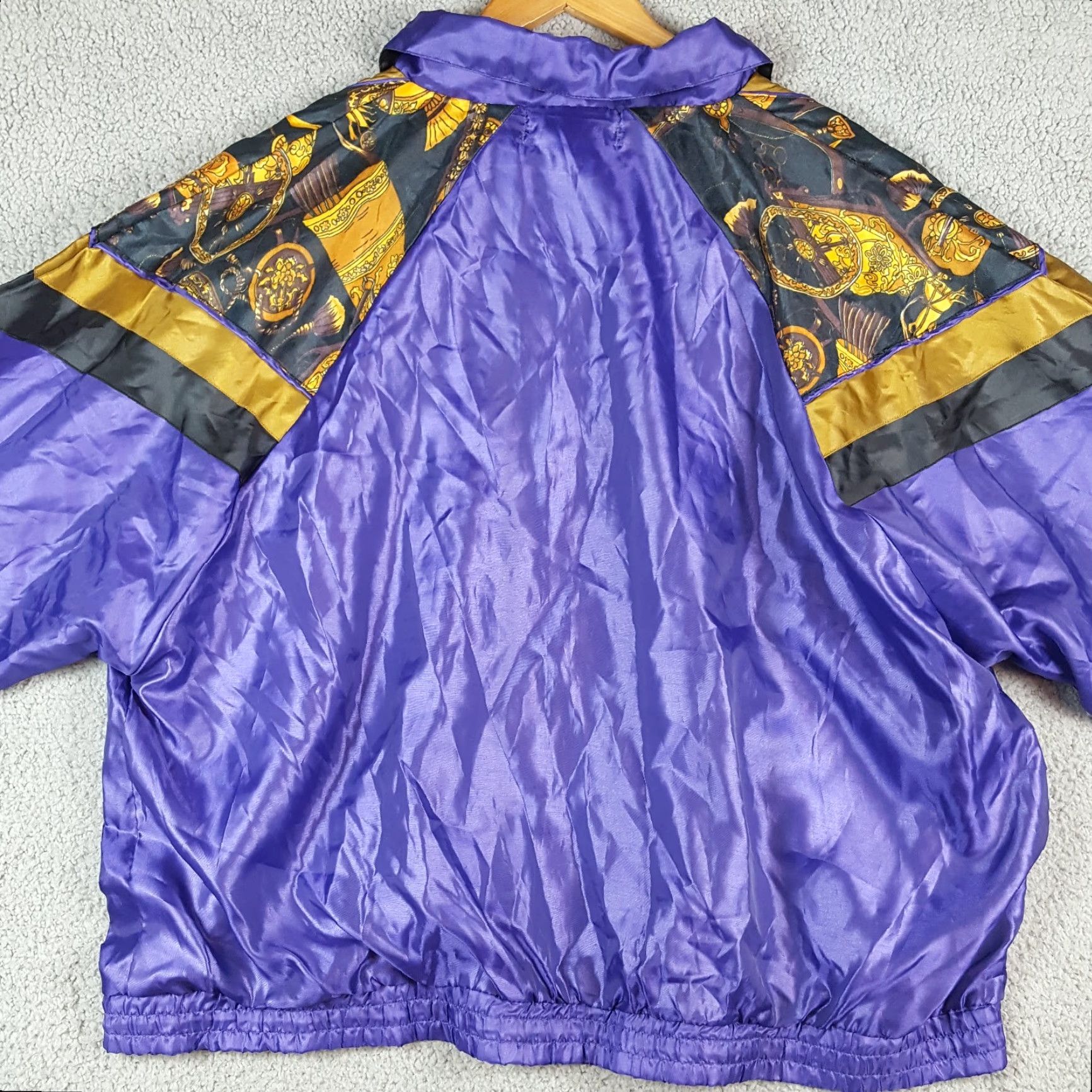 Etro VINTAGE EZ Gear Purple Track Jacket Women's XL Windbreaker Zip Up 80s Retro Gold Embroidered Logo Pockets Full Zip Lightweight Softshell Jacket Women Size XL / US 12-14 / IT 48-50 - 5 Thumbnail