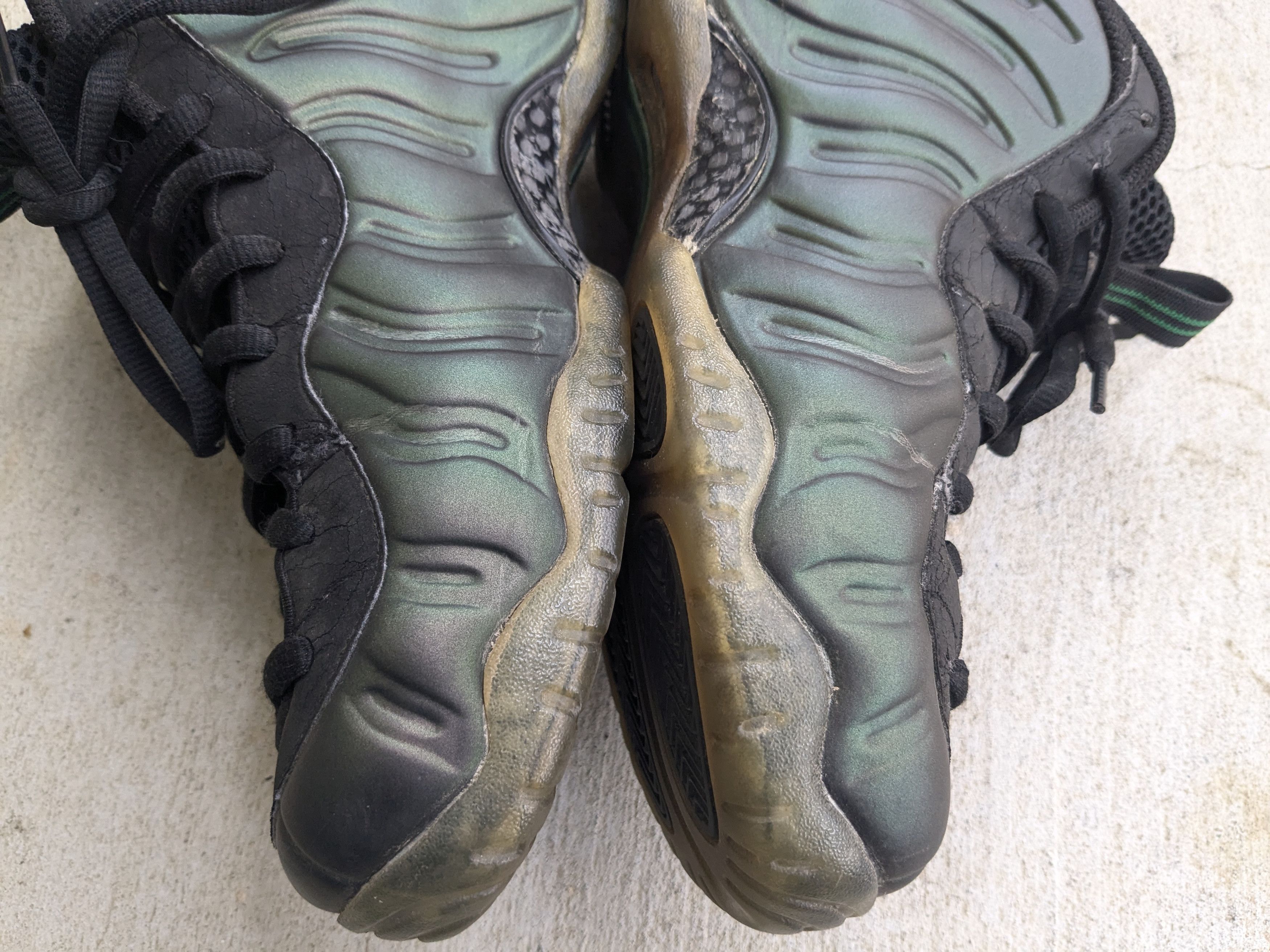 Nike Nike Air FOAMPOSITE PRO Pine Green 624041-301 9 Size US 9 / EU 42 - 10 Thumbnail
