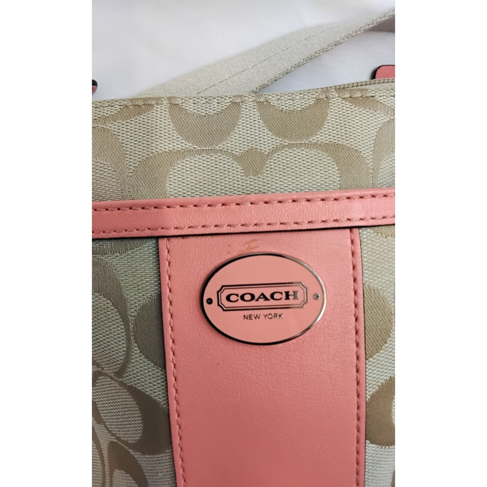 Coach Coach Handbag Signature C Logo Crossbody Khaki & Peach Size ONE SIZE - 5 Thumbnail