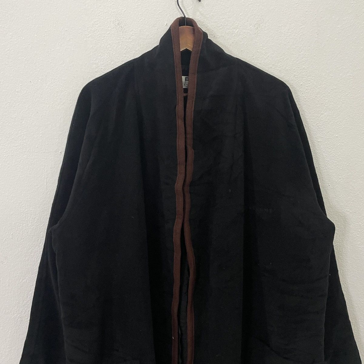 Givenchy Vintage Givenchy Embroidery Small Logo Bathrobe Size US XL / EU 56 / 4 - 4 Thumbnail
