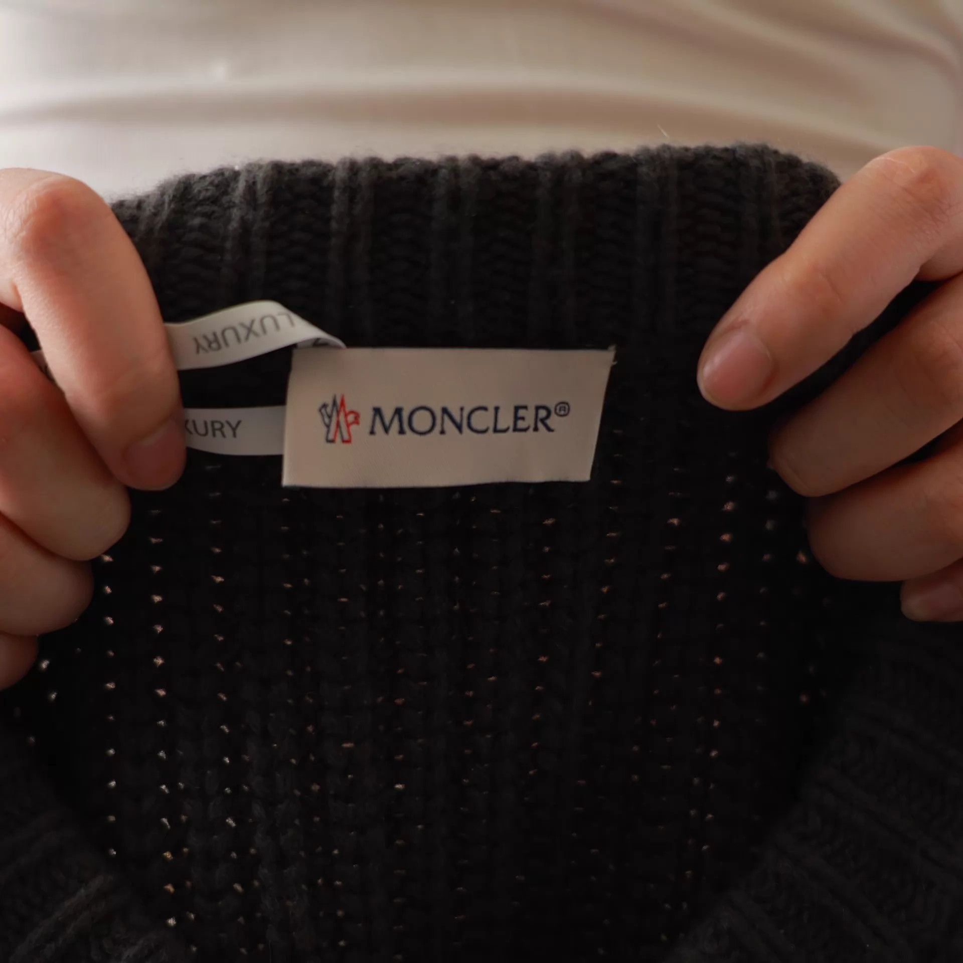 Moncler Moncler XS Jacket Size XS / US 0-2 / IT 36-38 - 2 Thumbnail