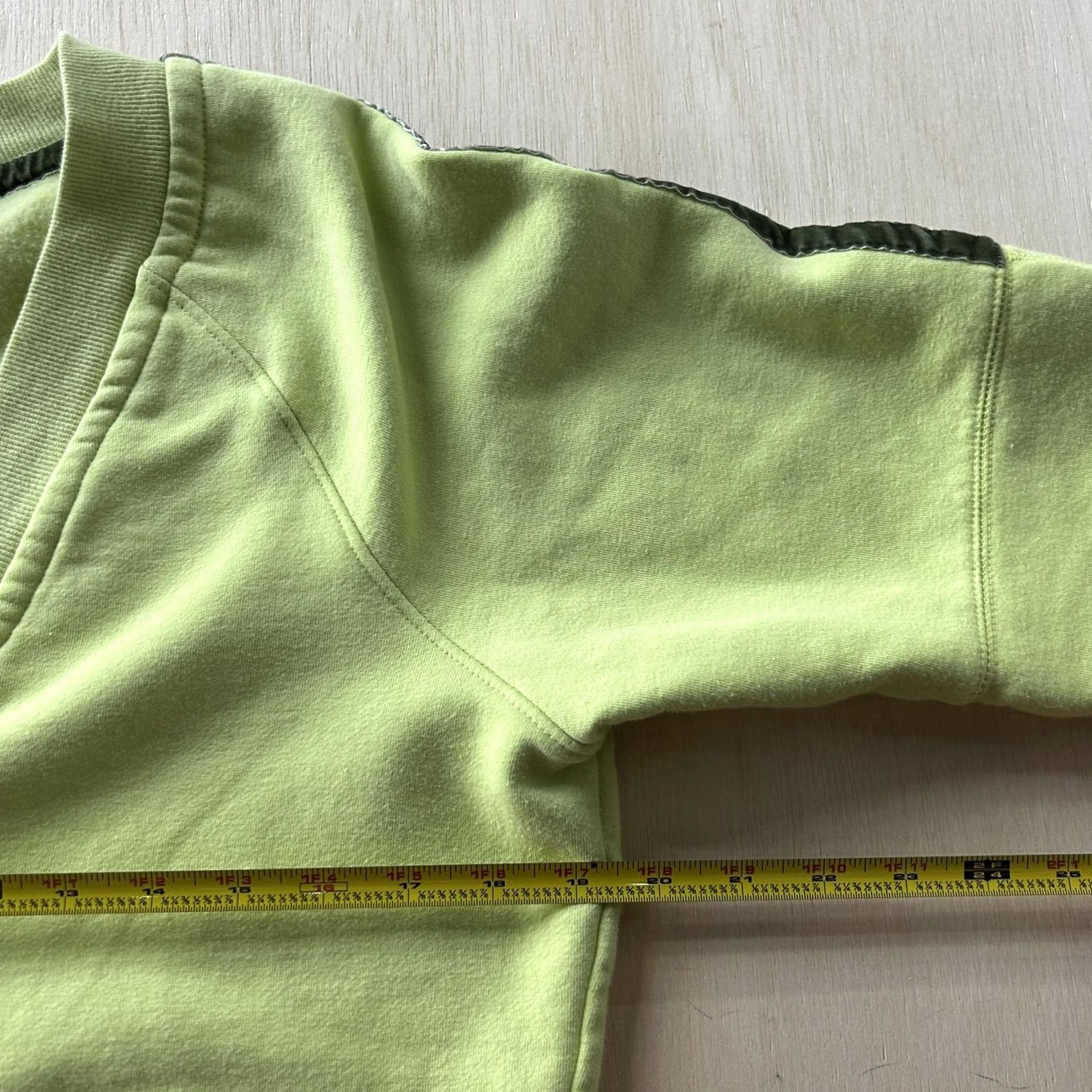 Champion C9 By Champion Sweatshirt Womens Medium Green Quilted V Neck Fleece Pullover Size M / US 6-8 / IT 42-44 - 6 Thumbnail