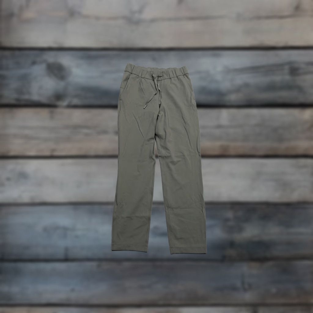Lululemon Lululemon On The Fly Pants Womens 4 Green Straight Leg Woven Ankle Elastic Pockets 7/8 Size 27" / US 4 / IT 40 - 1 Thumbnail