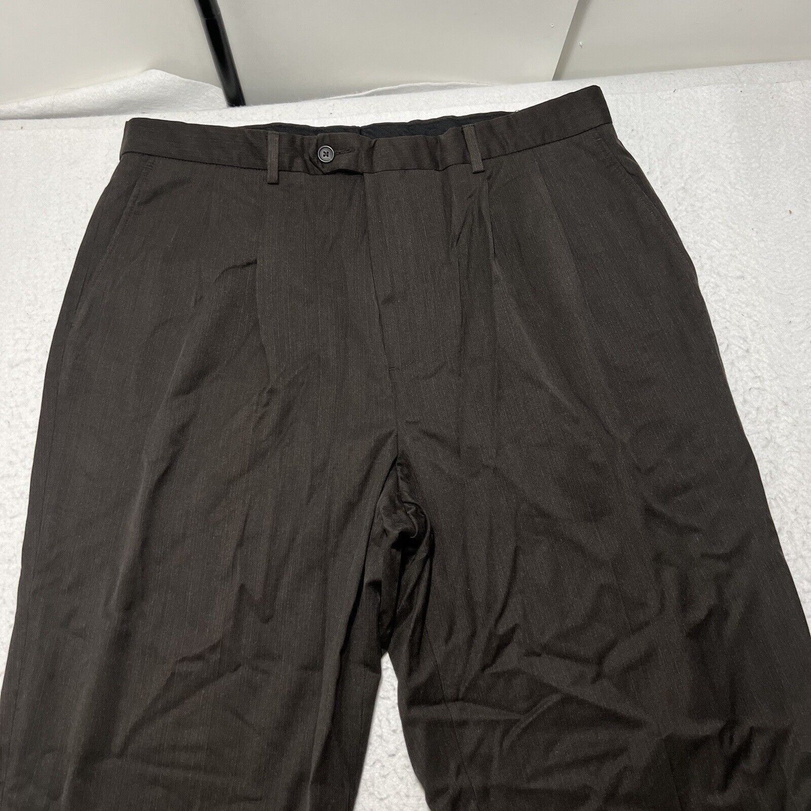 Geoffrey Beene Geoffrey Beene 36x34 Dress Pants Pleated Straight Leg Size US 36 / EU 52 - 2 Thumbnail