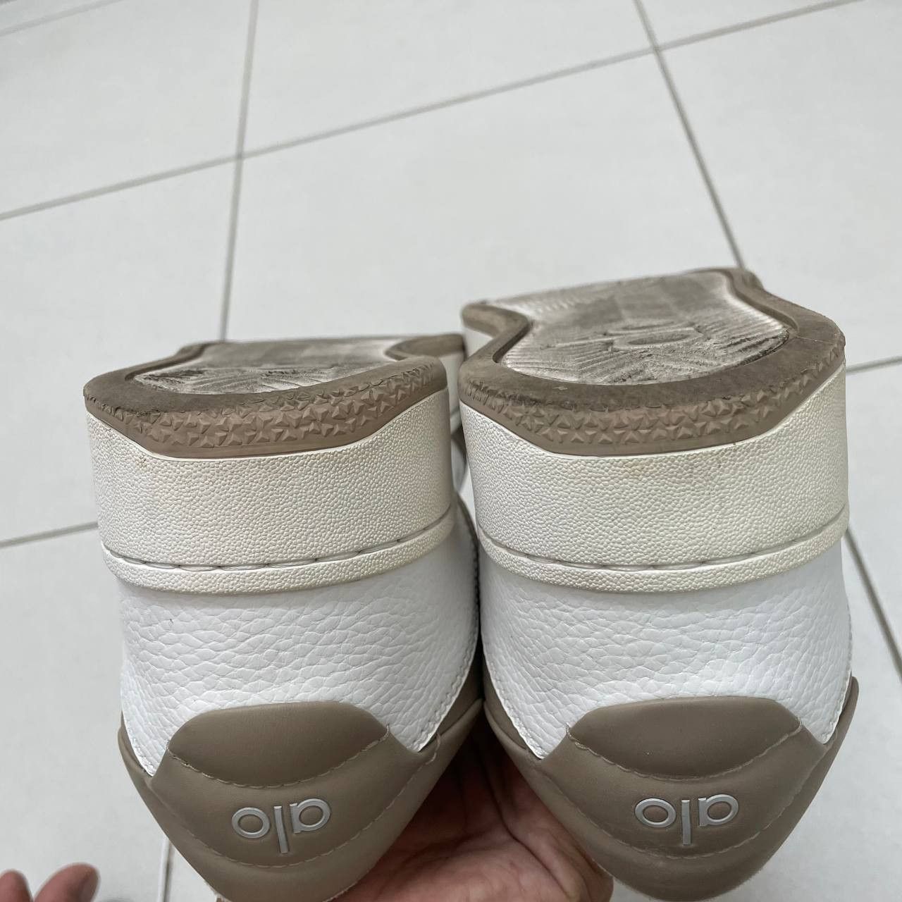 Alo [11US] ALO YOGA SNEAKERS RECOVERY MODE GRAVEL WHITE Size US 11 / EU 44 - 12 Thumbnail