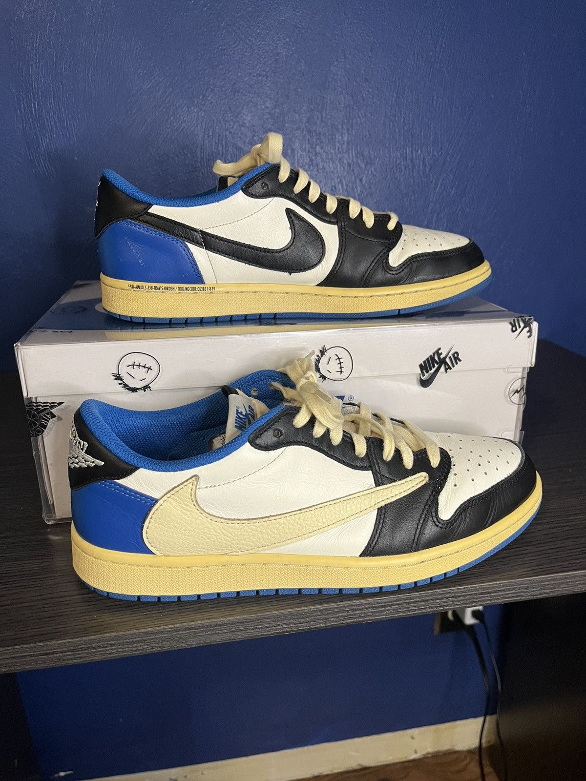 Fragment Design × Nike × Travis Scott Jordan 1 Retro Low OG SP Fragment x Travis Scott Size US 11 / EU 44 - 4 Thumbnail
