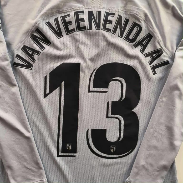 Nike MATCH WORN Atl.Madrid vanVeenendaal football jersey Womens L Size L / US 10 / IT 46 - 8 Thumbnail