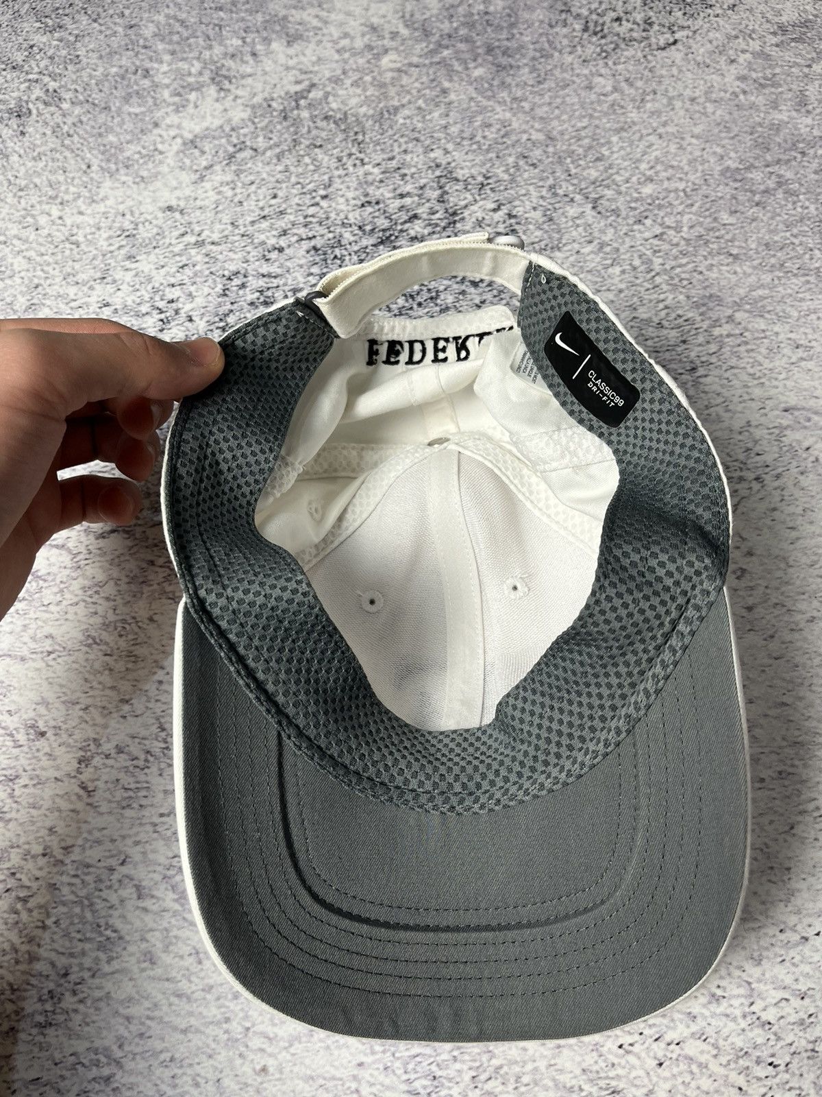 Nike Vintage Nike Roger Federer Rare Cap Hat Tennis White Size ONE SIZE - 9 Thumbnail