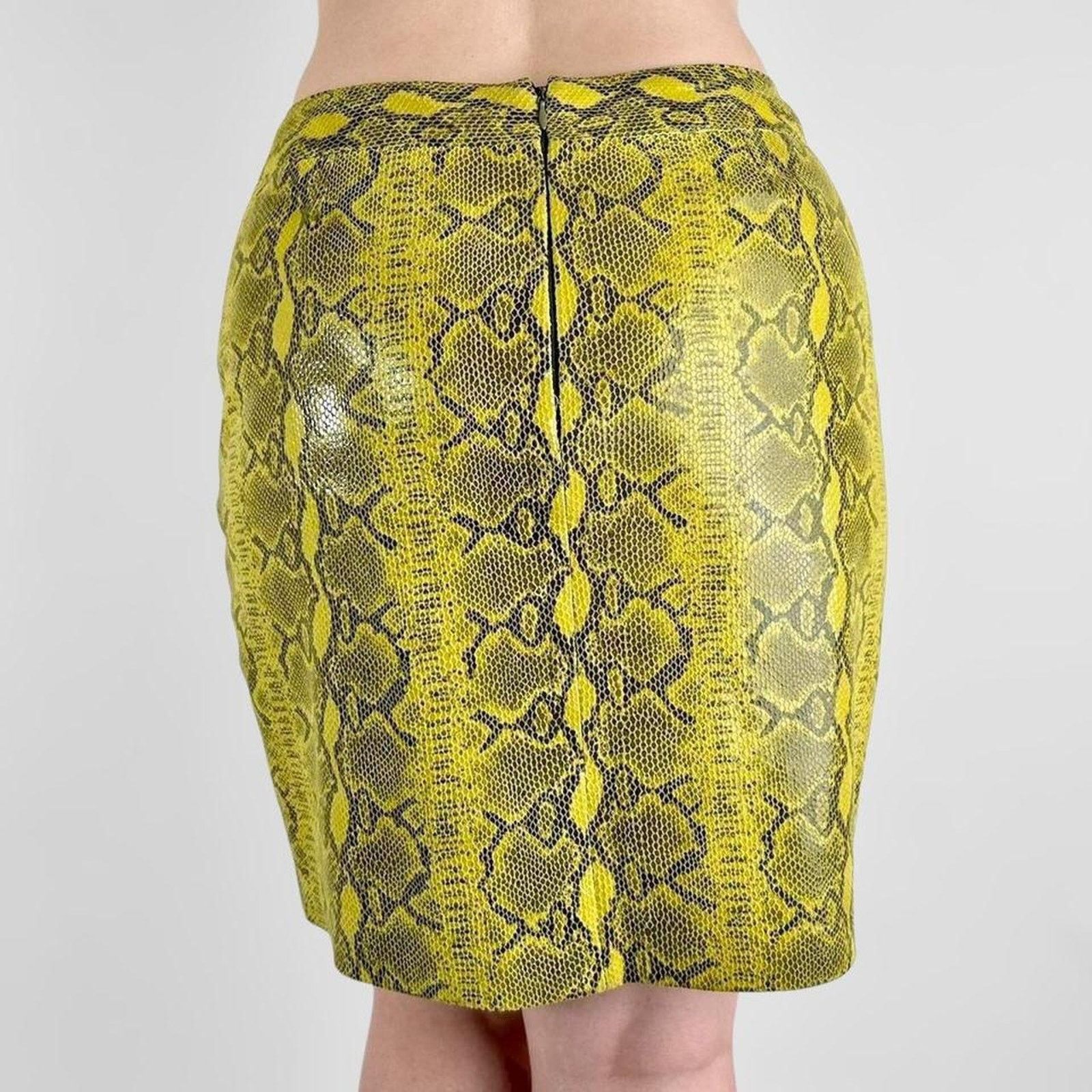 Other yellow and black snakeskin leather mini skirt Size 30" / US 8 / IT 44 - 4 Thumbnail