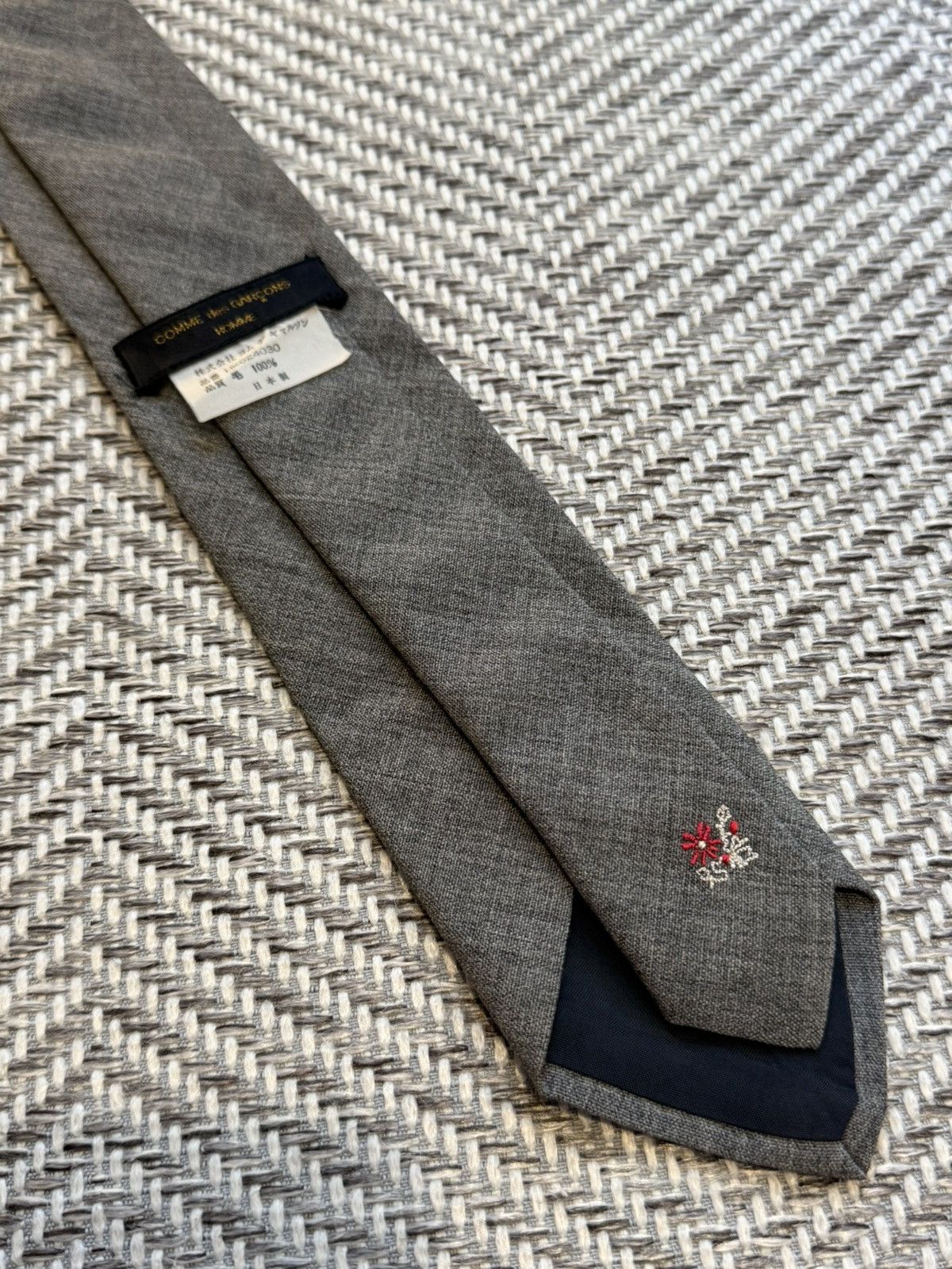 Comme des Garcons Homme COMME des GARÇONS HOMME Wool Embroidered Floral Tie Size ONE SIZE - 2 Thumbnail