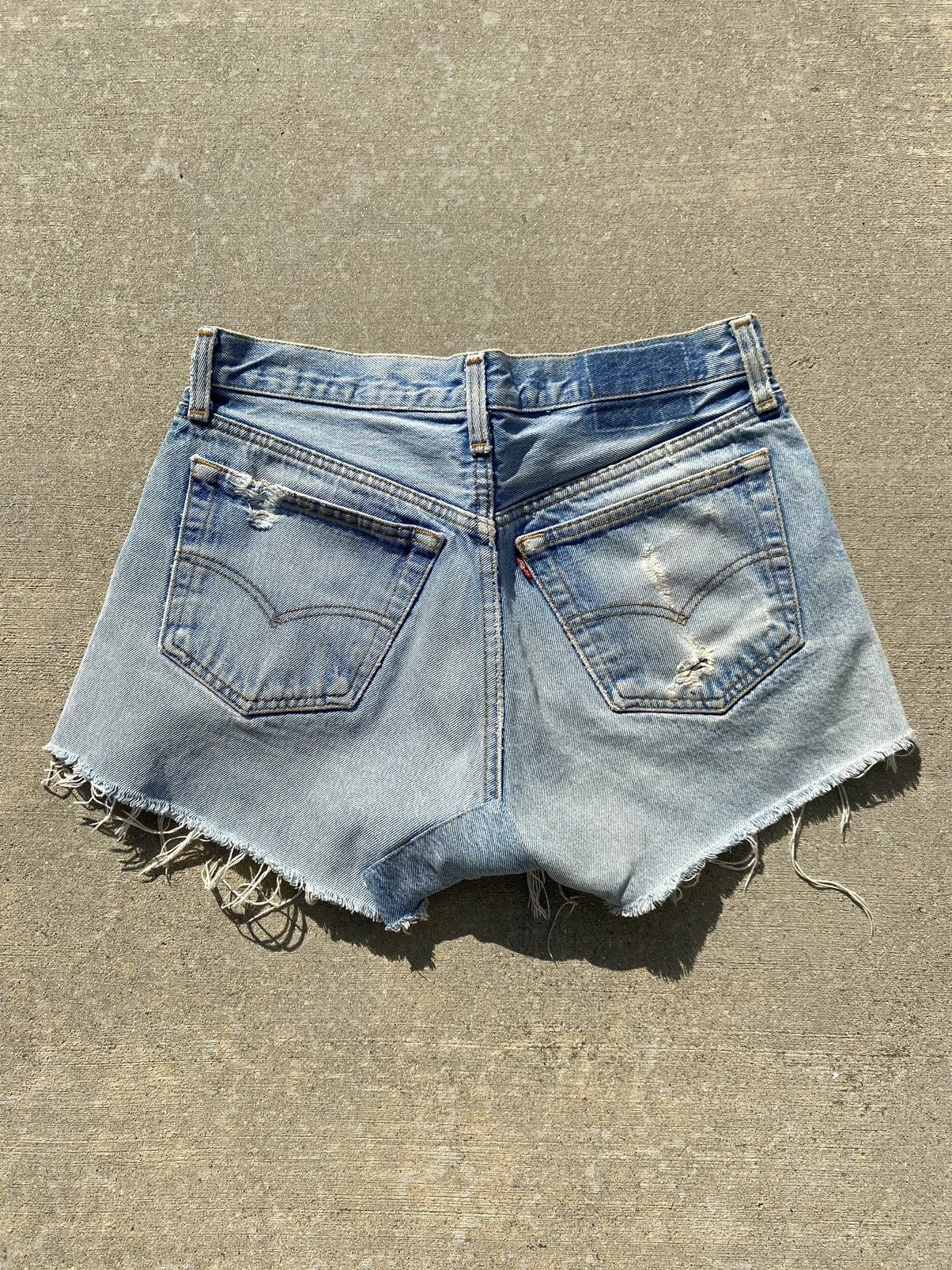 Levi's × Vintage VINTAGE Levi’s Cut Short Shorts Size 30" / US 8 / IT 44 - 2 Thumbnail