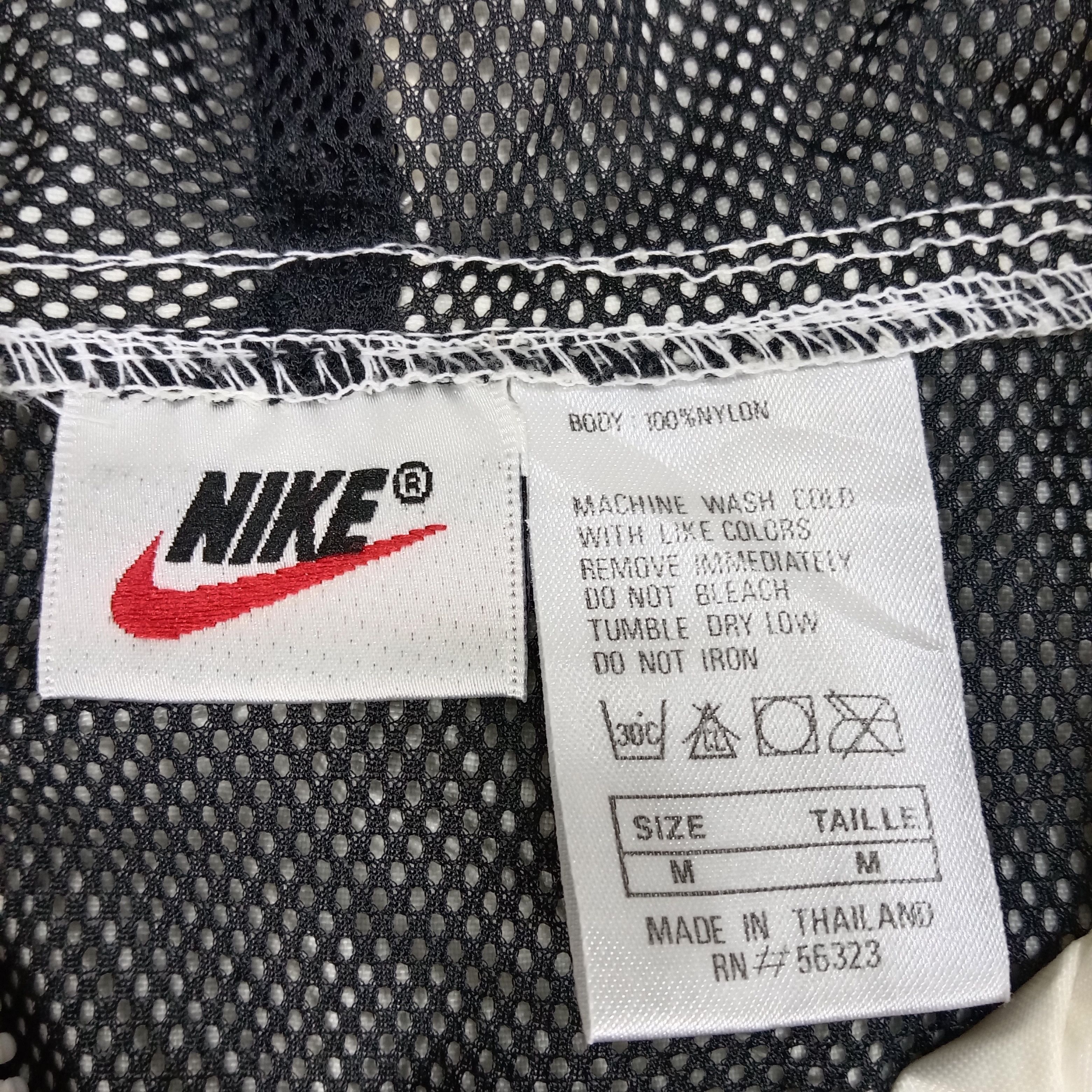 Nike × Vintage Nike Outdoor Style Windbreaker Jacket Size US XL / EU 56 / 4 - 3 Thumbnail