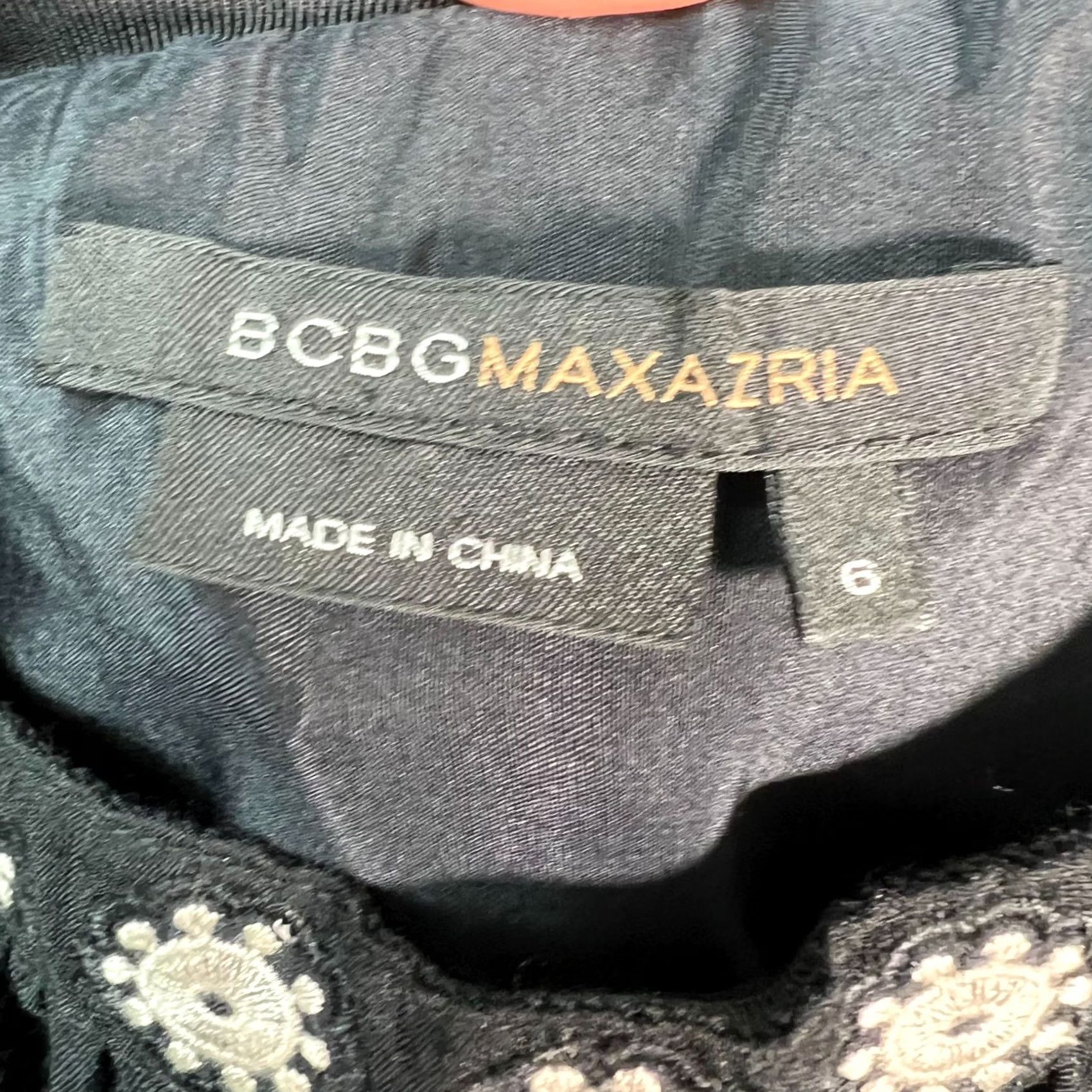 Bcbgmaxazria BCBGMAXAZRIA Black Embroidered Boho Dress With Scalloped Edges Womens Size 6 Size M / US 6-8 / IT 42-44 - 3 Thumbnail