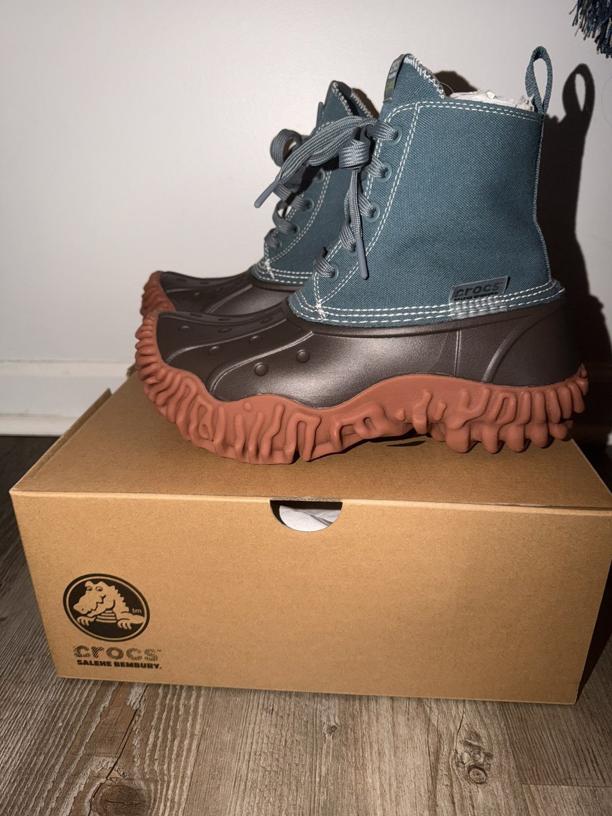 Crocs × Salehe Bembury Salehe Bembury x Crocs Cypress Boot Size US 9 / IT 39 - 2 Thumbnail
