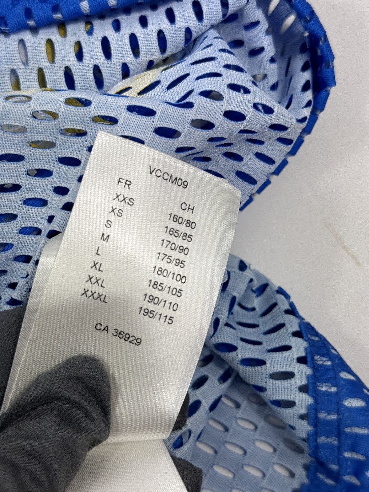 Louis Vuitton LV 00 JERSEY Size US XL / EU 56 / 4 - 8 Thumbnail