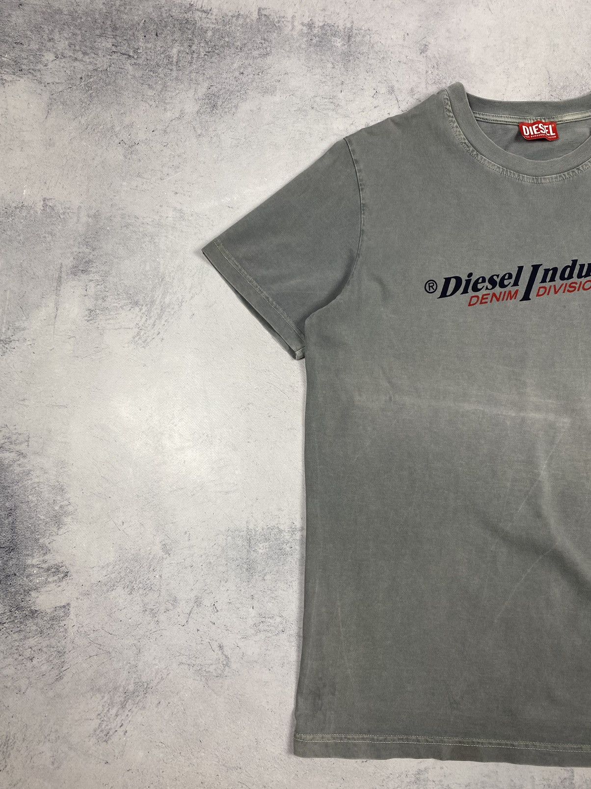 Diesel Diesel Industry Faded Gray Big Logo Avant-garde T Shirt Size US L / EU 52-54 / 3 - 3 Thumbnail