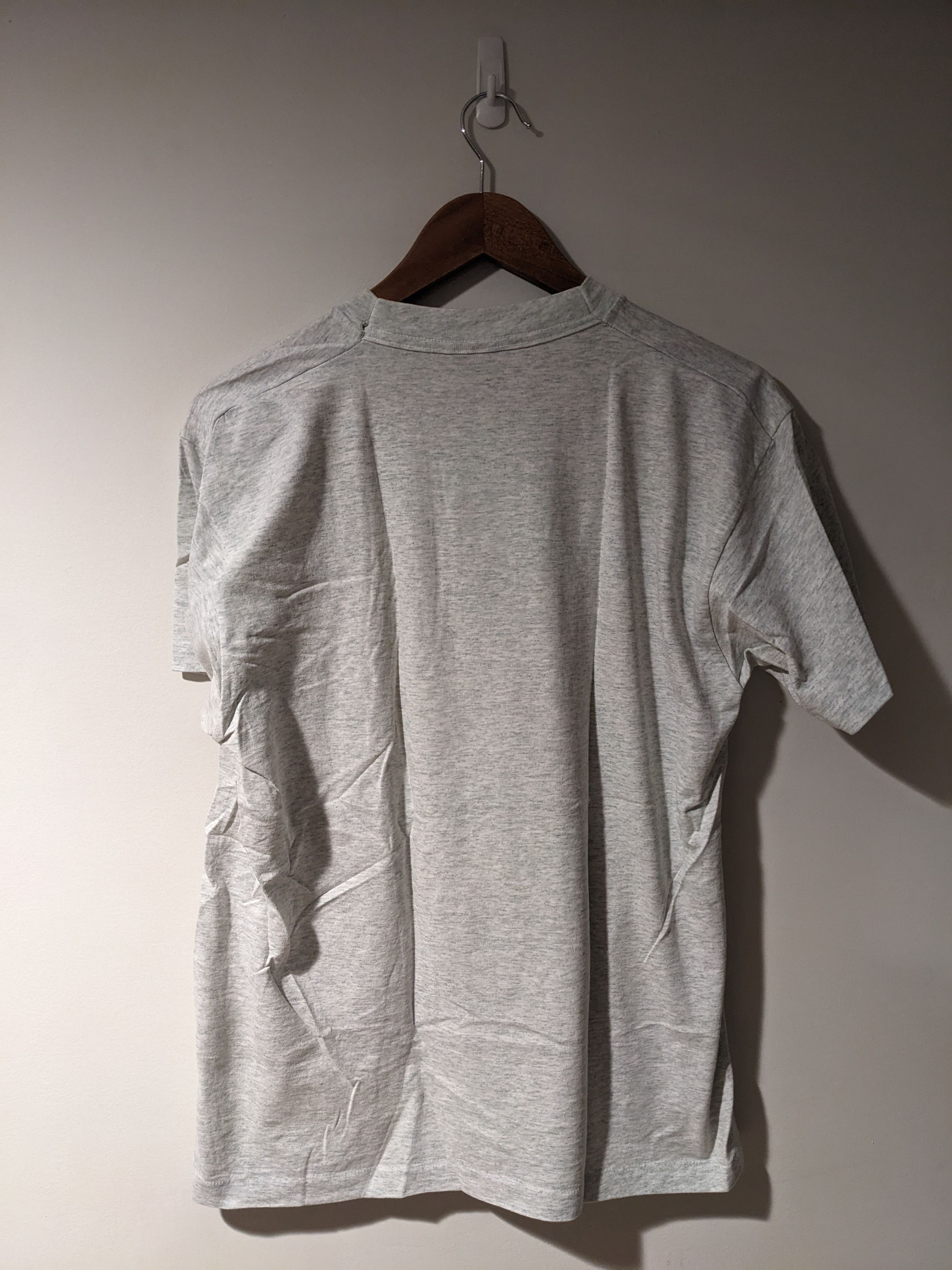 Vintage Vintage 90s Dolphin Animal Nature Wildlife Large T-Shirt Size US L / EU 52-54 / 3 - 4 Thumbnail