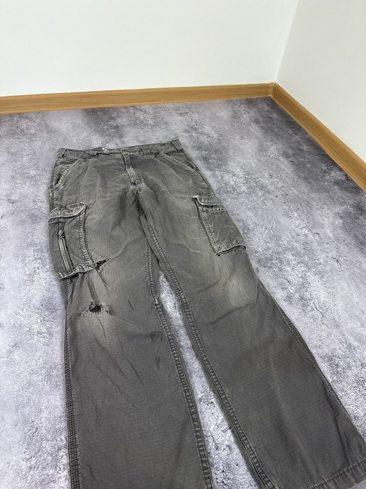Carhartt Vintage Carhartt Distressed Cargo Opium Faded USA Work Pants Size US 32 / EU 48 - 13 Thumbnail