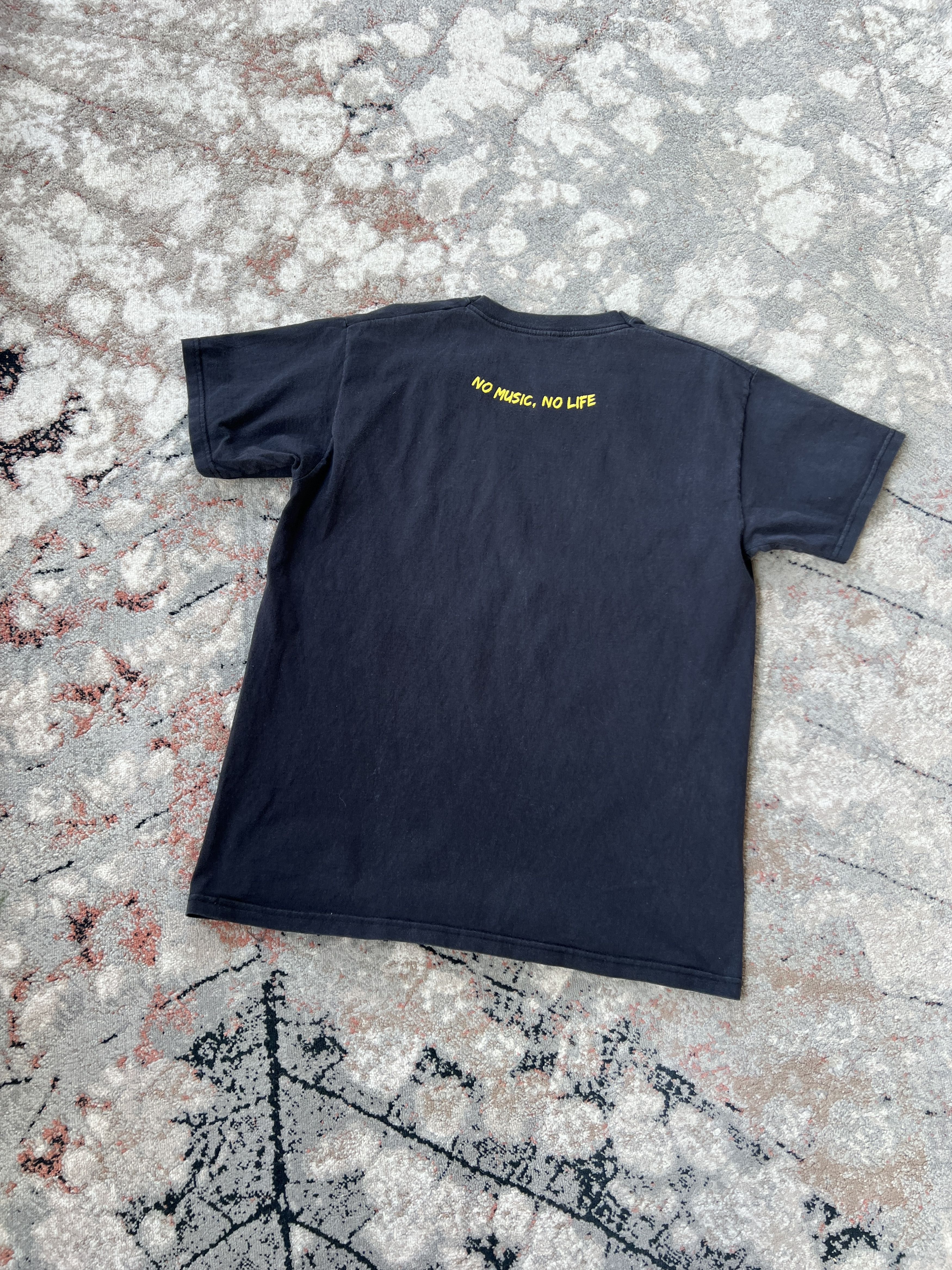 Vintage Tower Records Dublin No Music No Life Tee Size US S / EU 44-46 / 1 - 4 Thumbnail