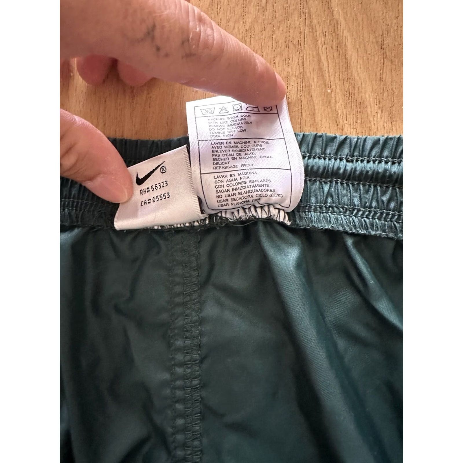 Nike VINTAGE Nike Track Pants Baggy 90s Green Mens XL Pants 90s Nike White Tag Rare Size US 36 / EU 52 - 6 Thumbnail