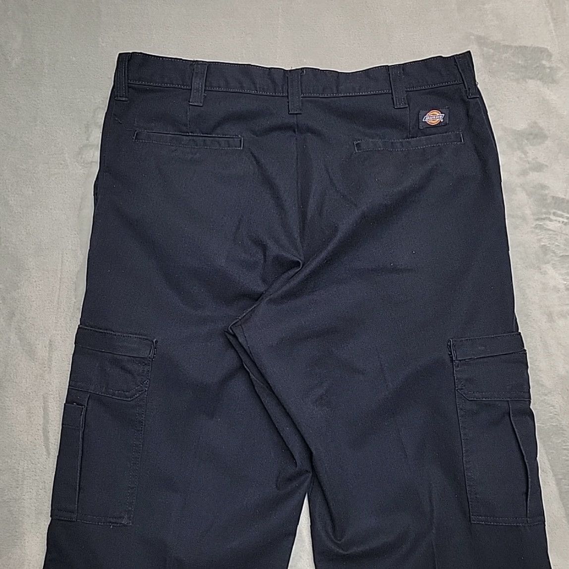Dickies VINTAGE Dickies Pants Men 36x34 Blue Cargo Pocket Utility Workwear Retro Classic Pants Mens Blue Cargo Pocket Dickies 36 34 Utility Workwear Modern? Size US 36 / EU 52 - 5 Thumbnail