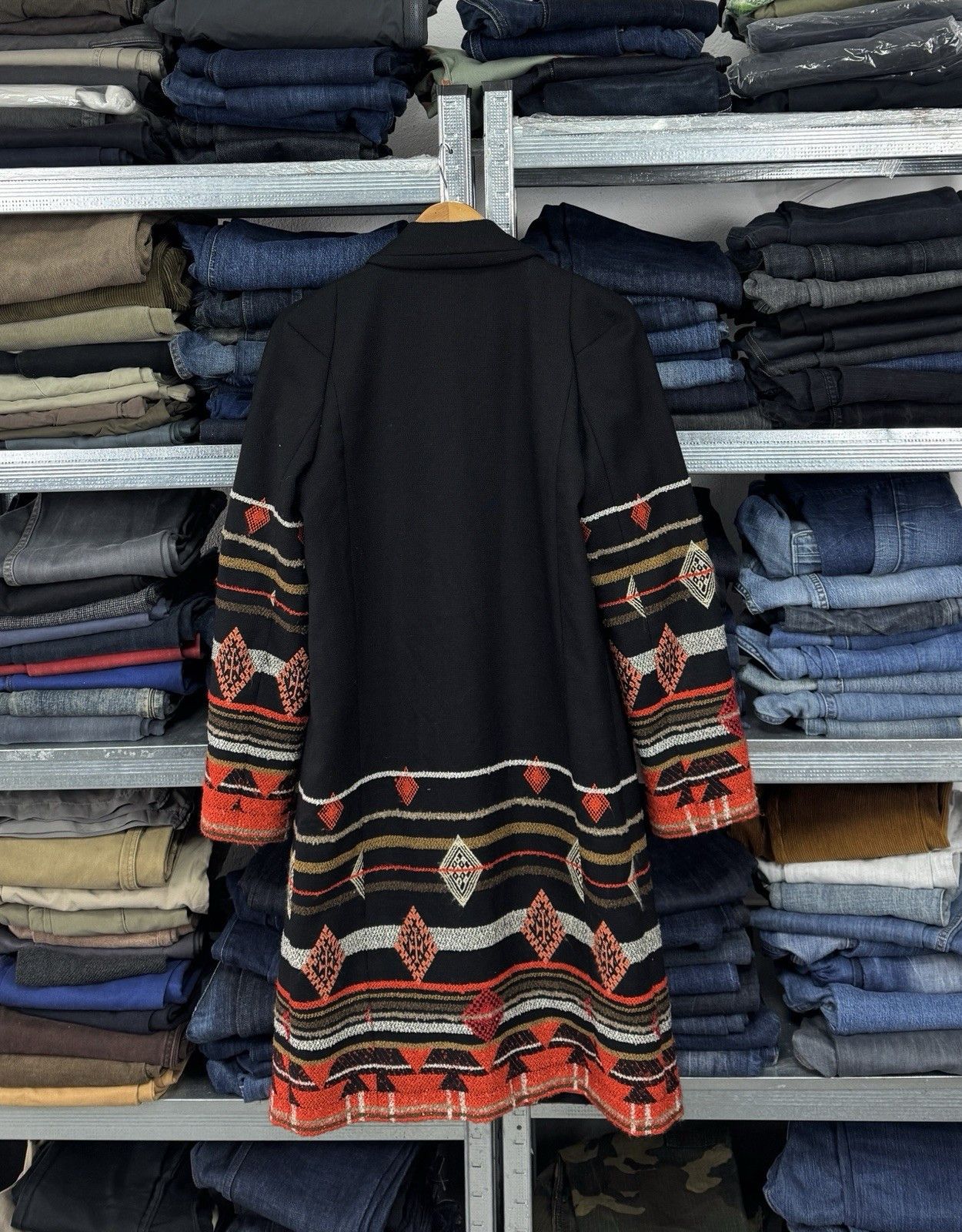Christian Lacroix Christian Lacroix Bazar Vintage Aztec Pattern Wool Coat Size S / US 4 / IT 40 - 7 Thumbnail